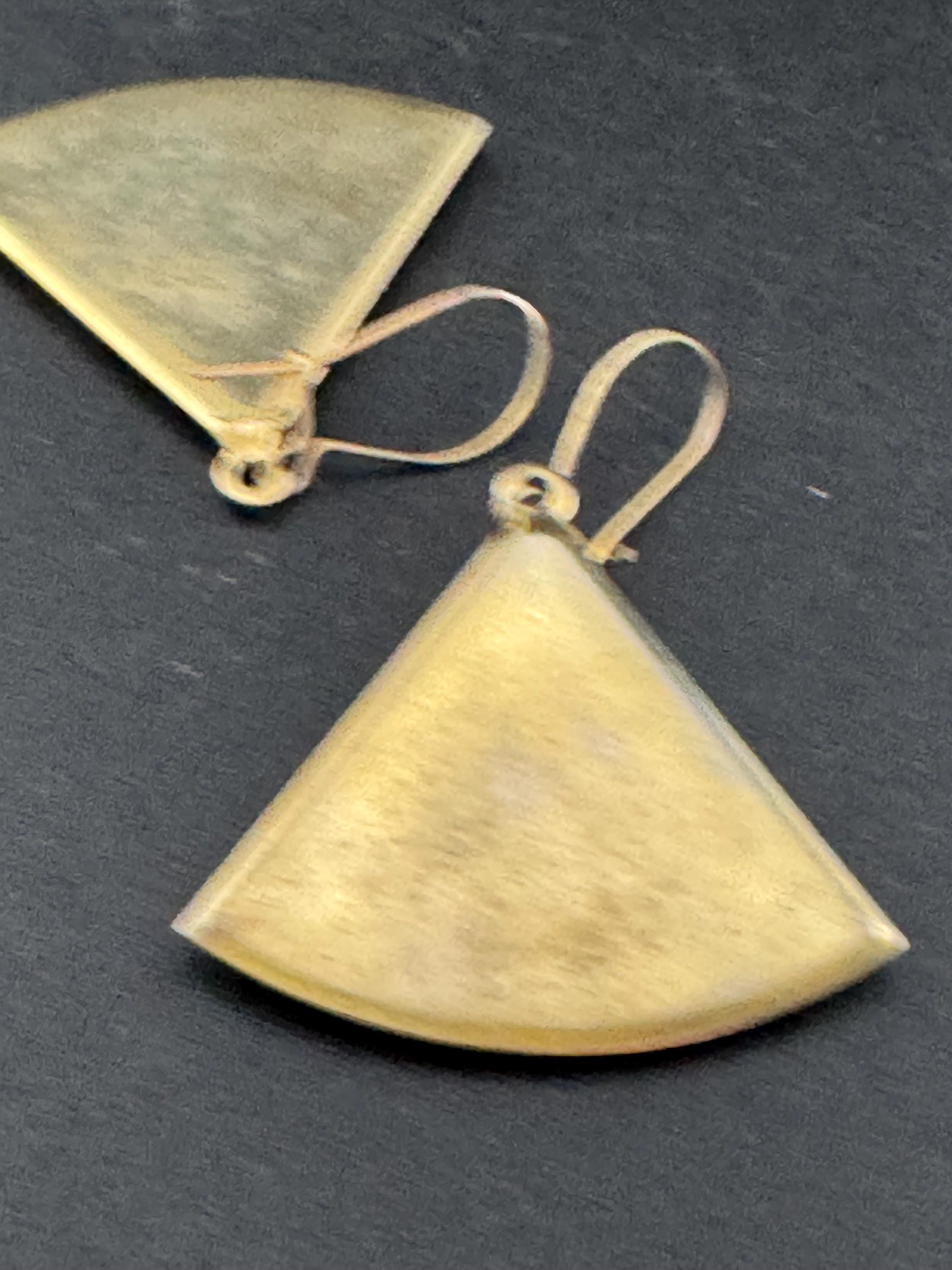Vintage 1980s bright yellow enamel triangular dangly earrings for pierced ears, gold tone