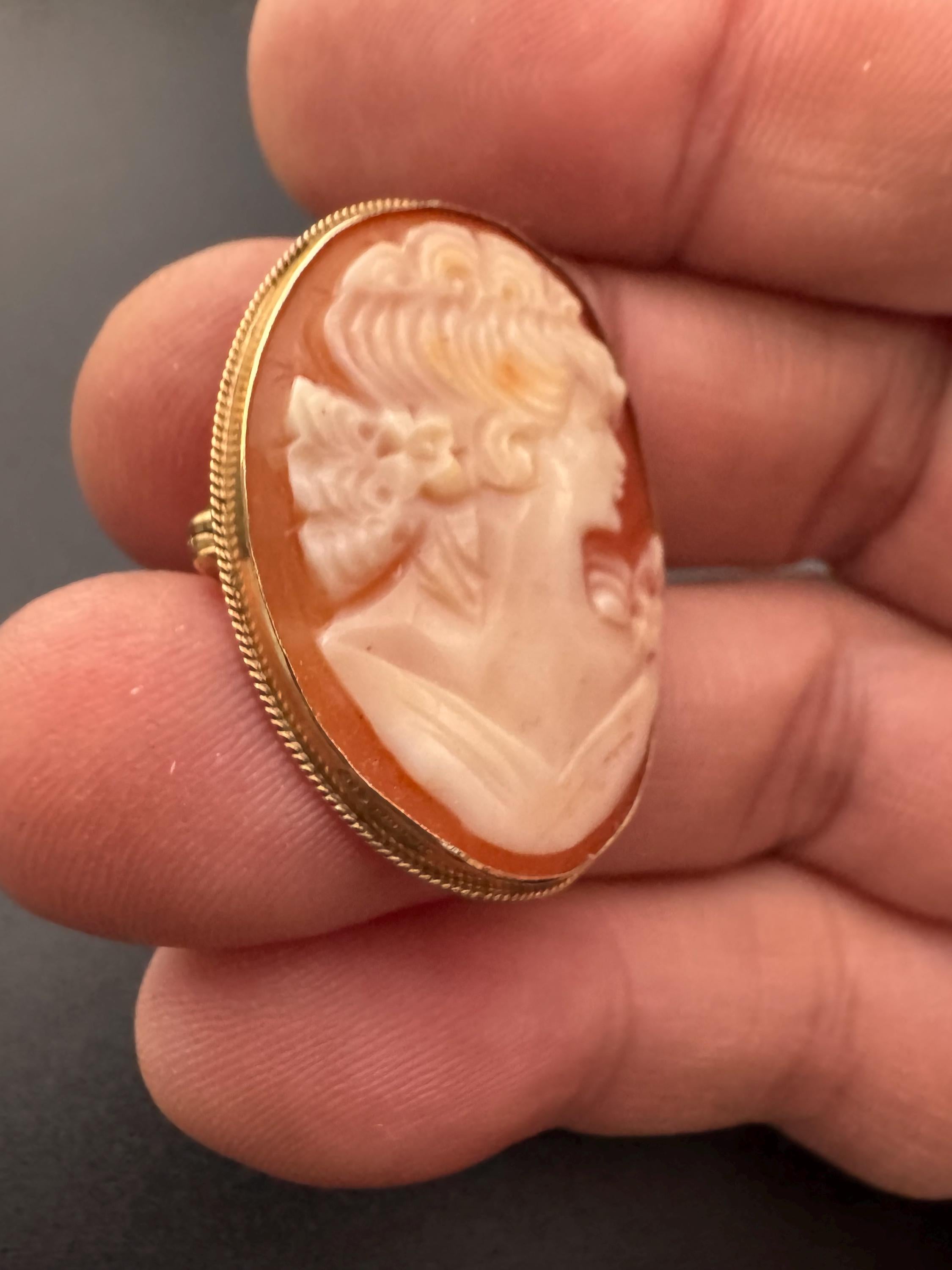 9ct gold 1970 Vintage carved shell oval Cameo Brooch and combination pendant hallmarked JF Crown Panther marks