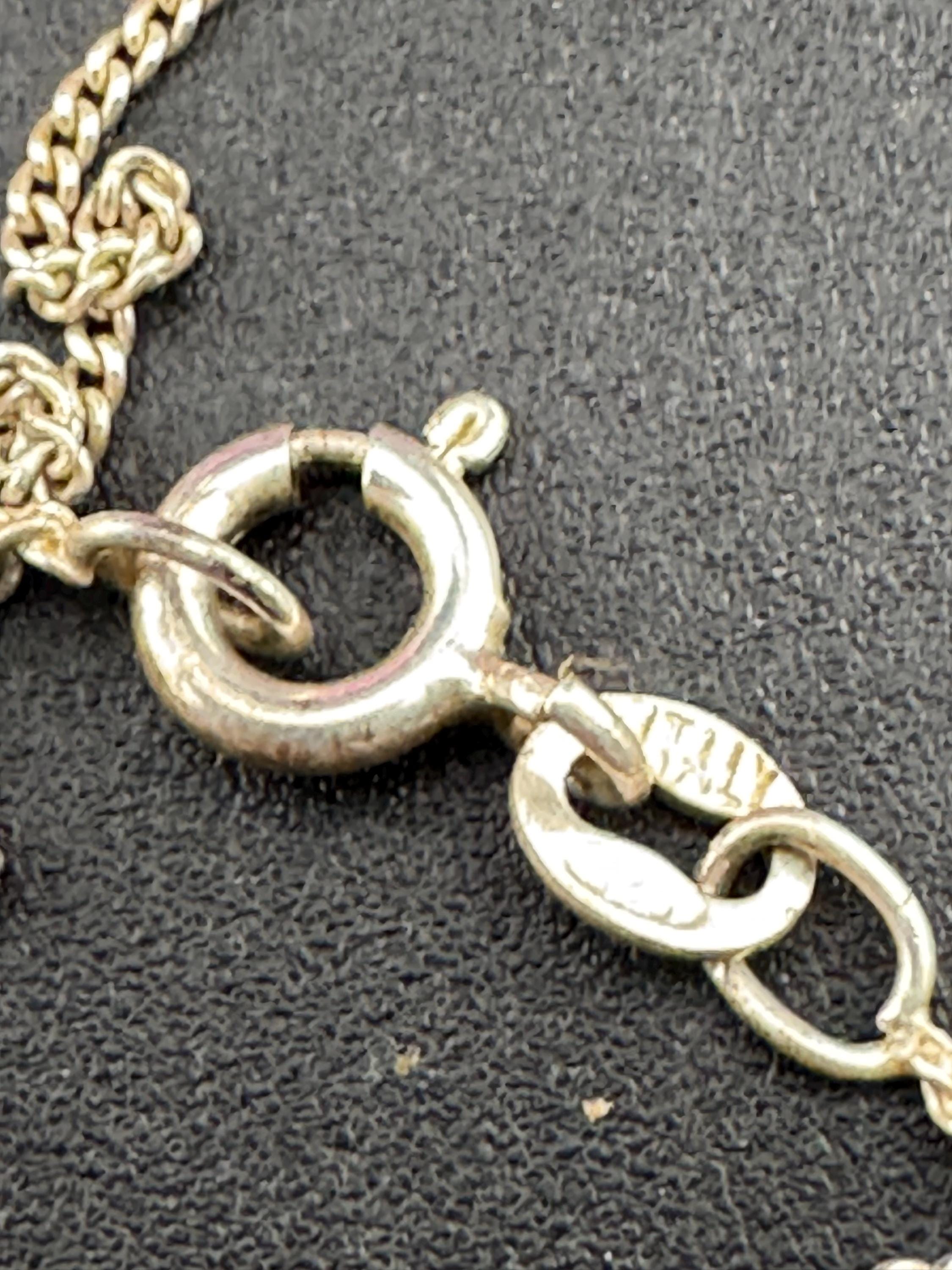 Vintage sterling silver and green peridot genstone modernist pendant necklace on 41cm 925 silver chain