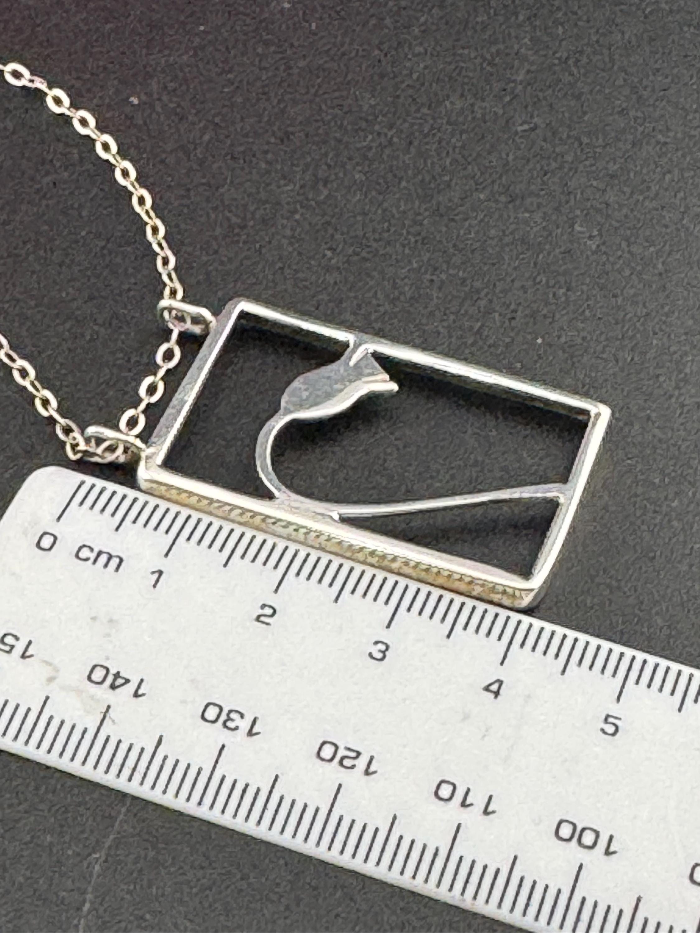 Vintage snowdrop Scottish thistle 925 Sterling Silver modernist flower pendant necklace on 60cm chain TB letter D