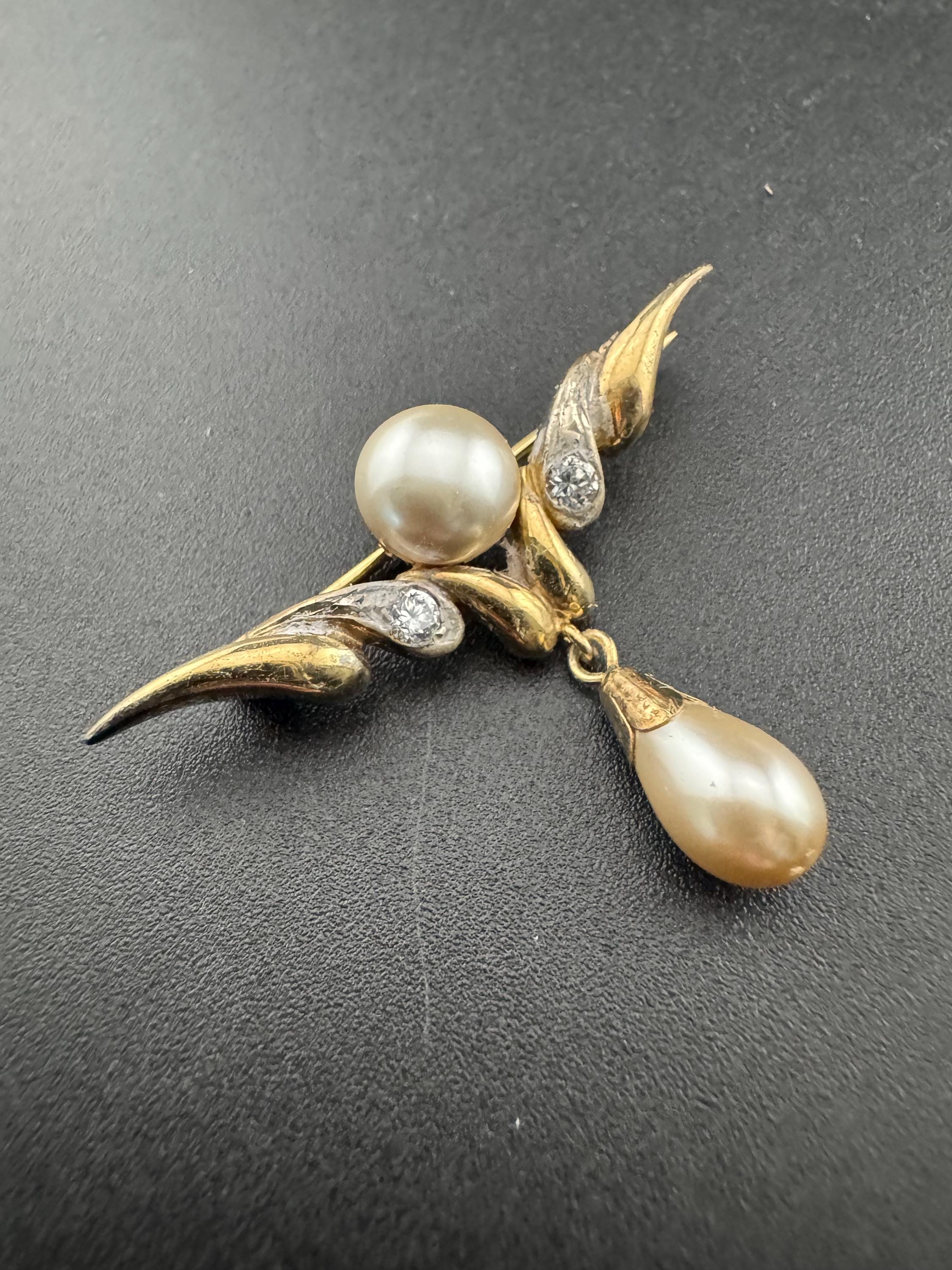 Vintage sweet silver gilt 925 gold plated rhinestone set faux pearl dropper brooch pin, sterling