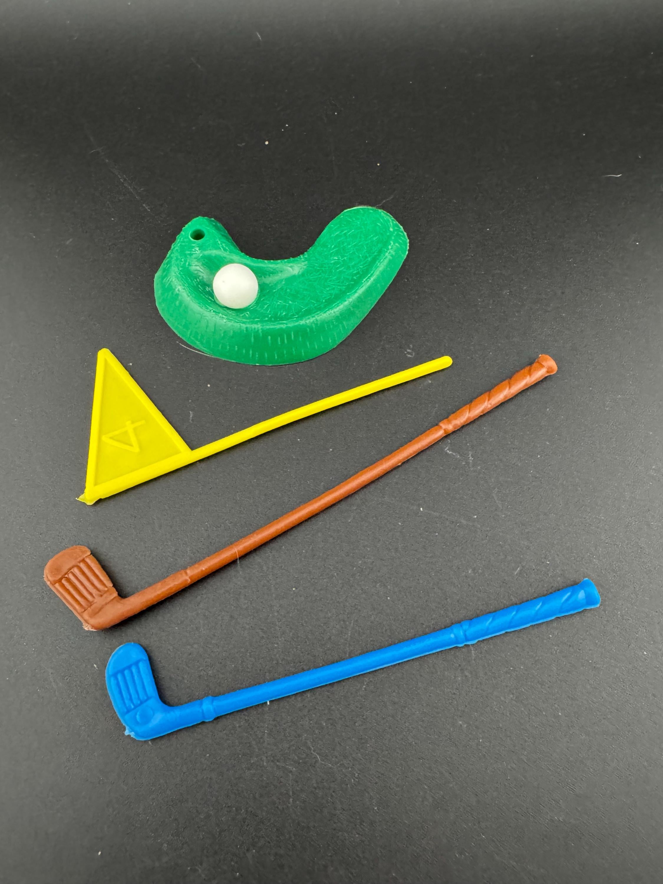 Miniature Golf Cake Topper Set: Vintage Dollhouse Golfing Decoration