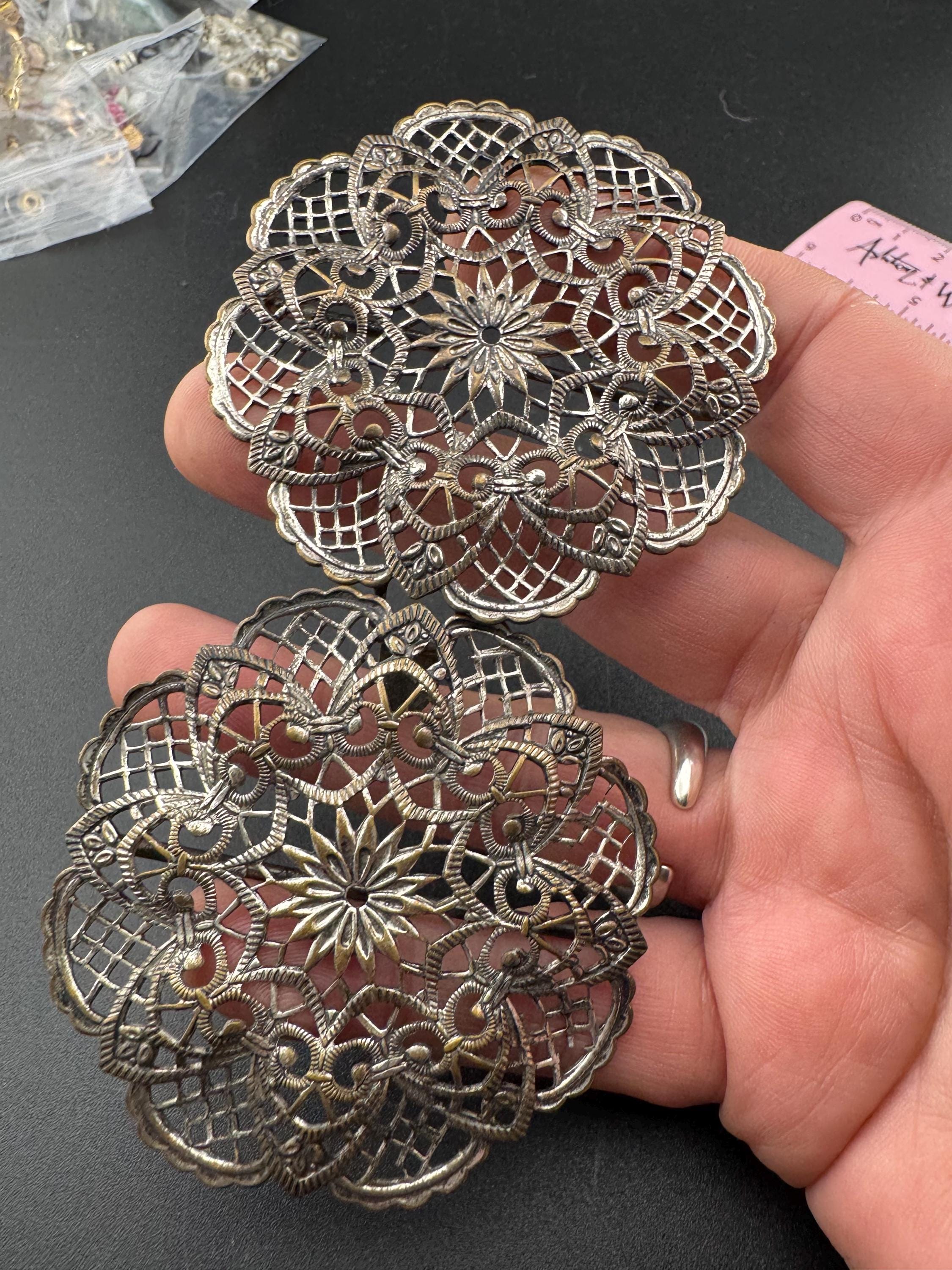 2 part belt buckle Antique filigree brass work gold tone Metal Vintage Belt buckle Dressmaking vintage couture steampunk