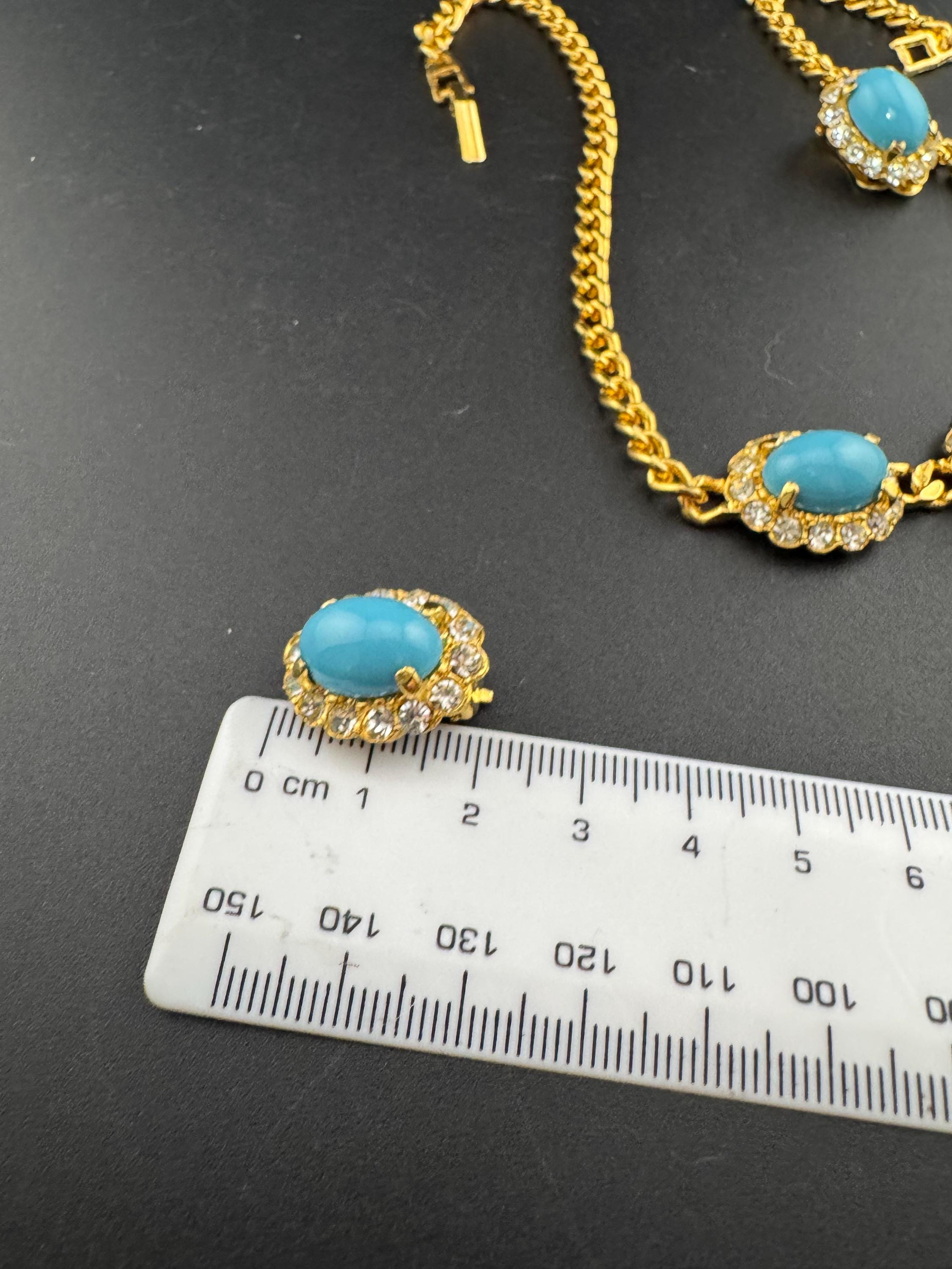 Vintage turquoise cabochon & clear Swarovski crystal oval detailed gold tone necklace and clip on earrings jewellery set