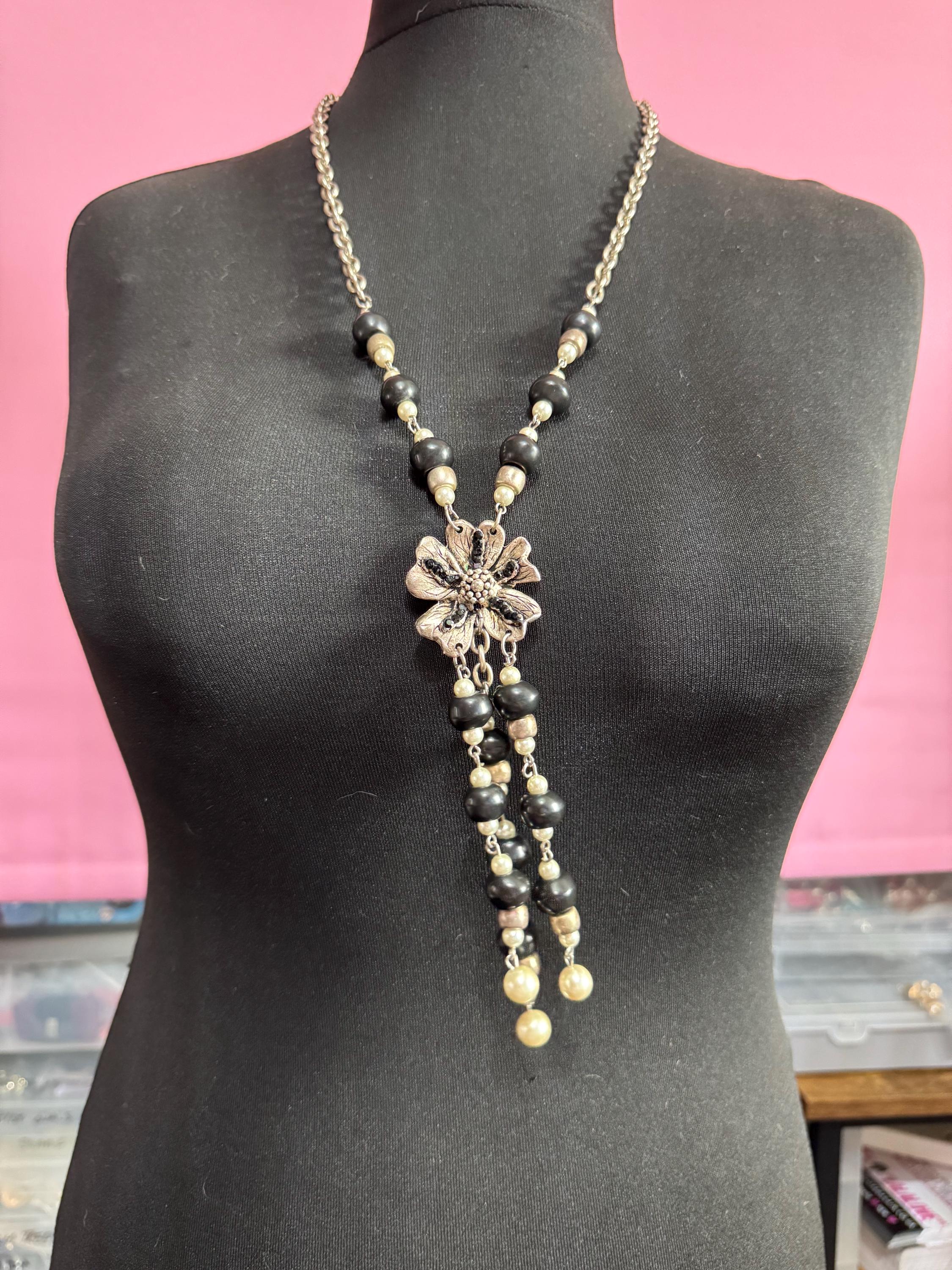 Vintage Paris Jacky de G designer silver metal black beaded floral long tassel pendant necklace