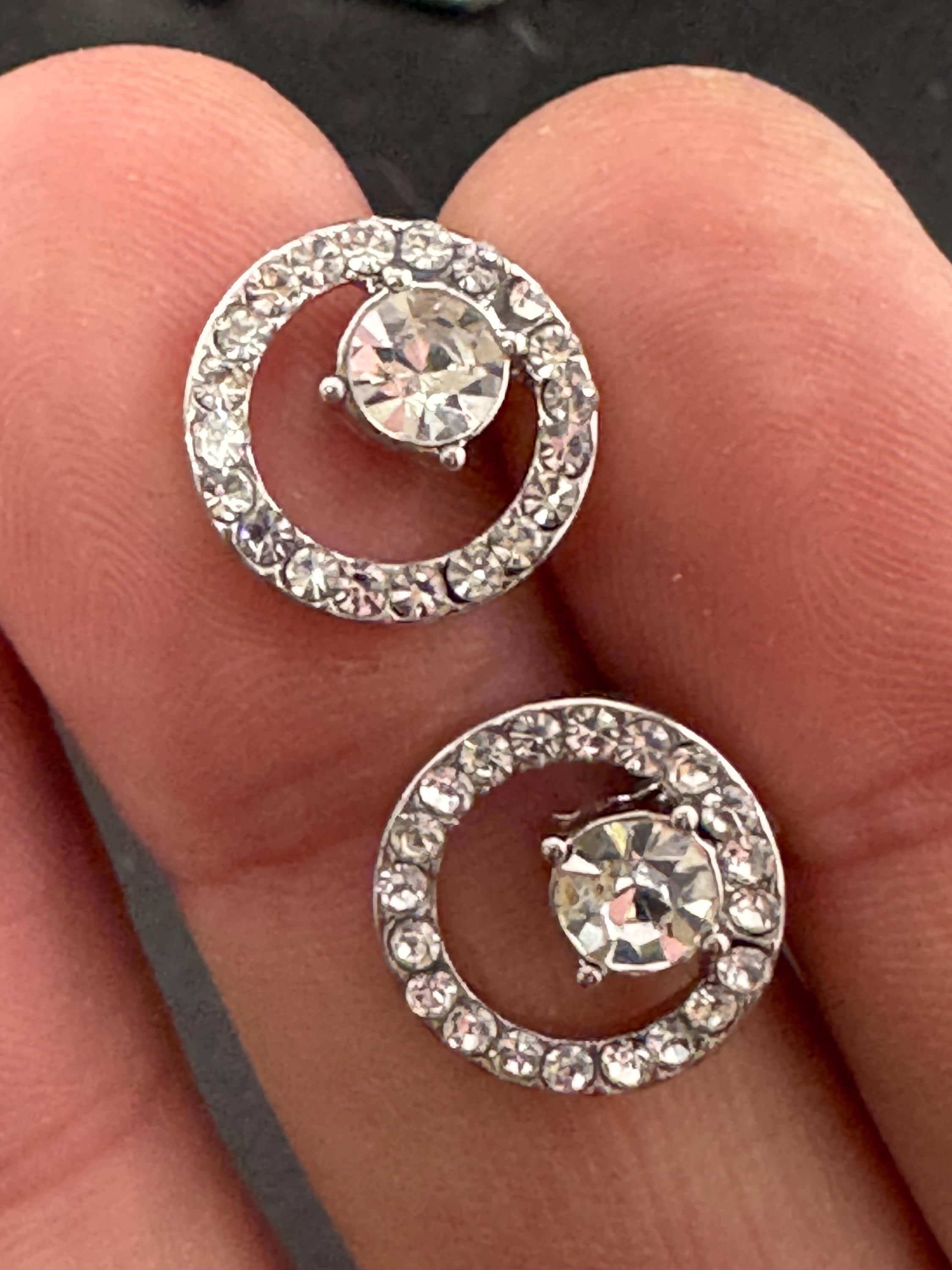 Vintage silver tone clear diamanté paste round stud earrings for pierced ears