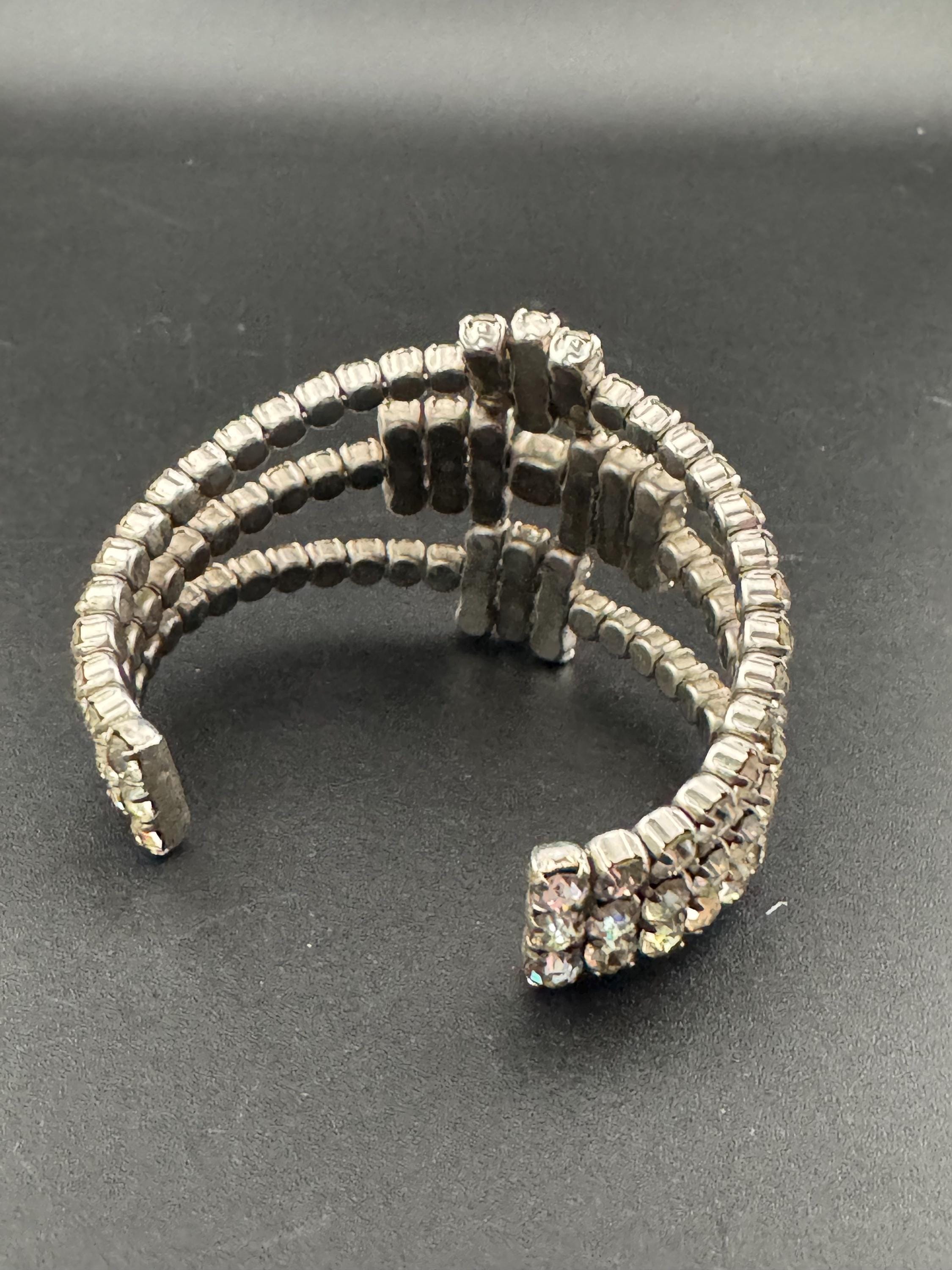 Retro Art Deco Hollywood glamour style 4.5cm wide clear diamanté rhinestone open cuff bracelet silver tone