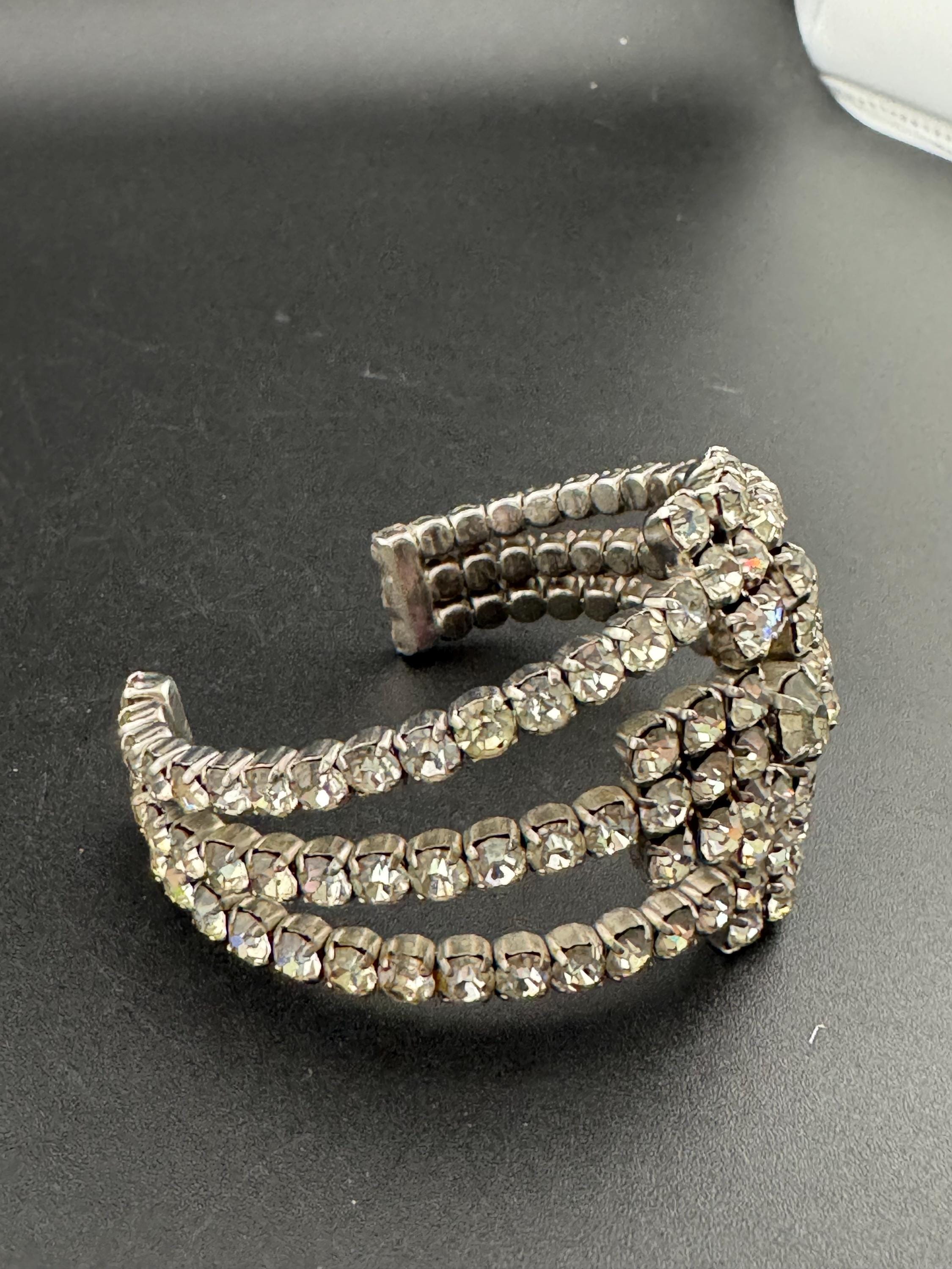 Retro Art Deco Hollywood glamour style 4.5cm wide clear diamanté rhinestone open cuff bracelet silver tone