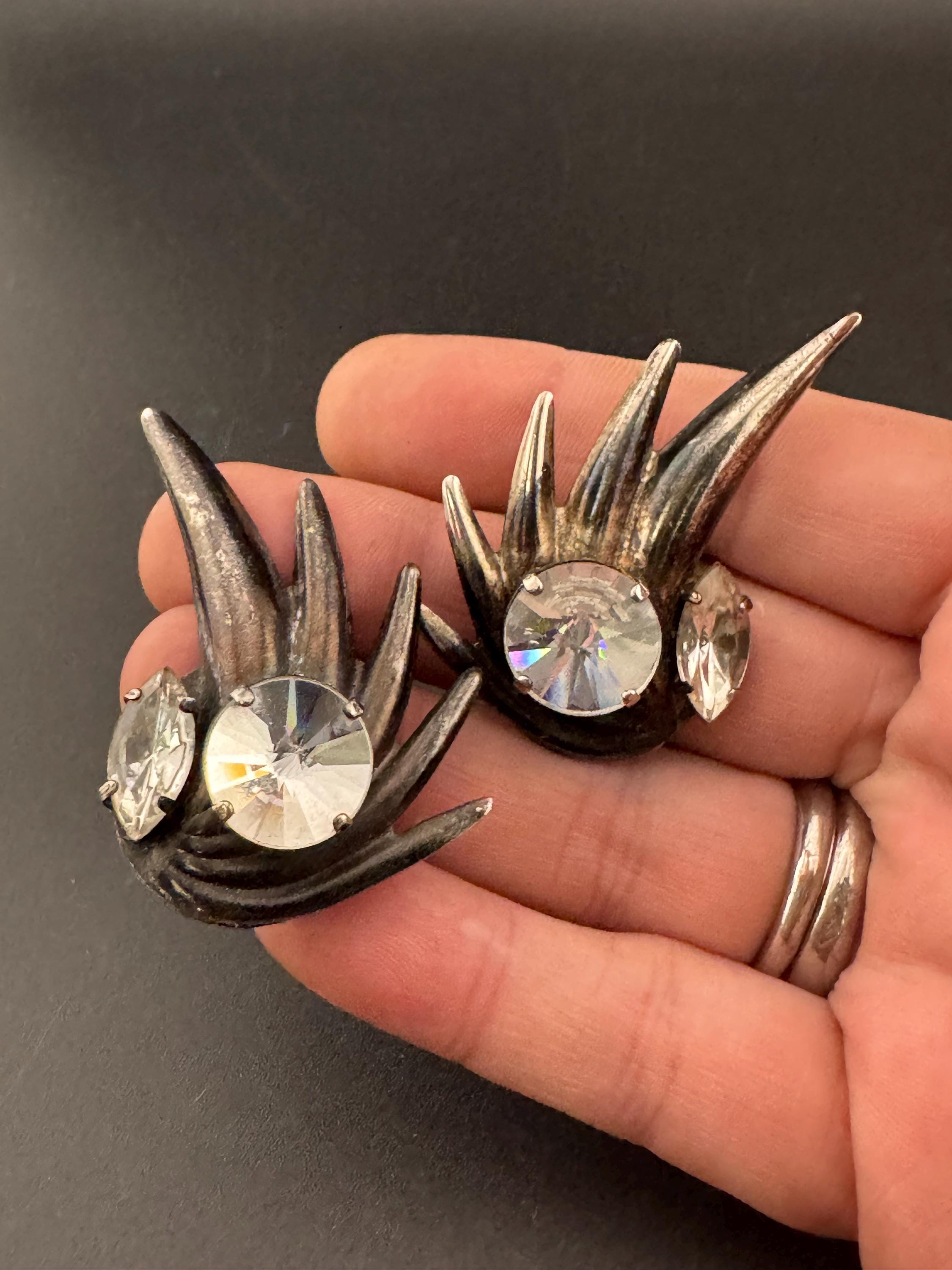 1970s 1980s oversized modernist grey steel silver tone metal large clear rhinestone clip on stud earrings