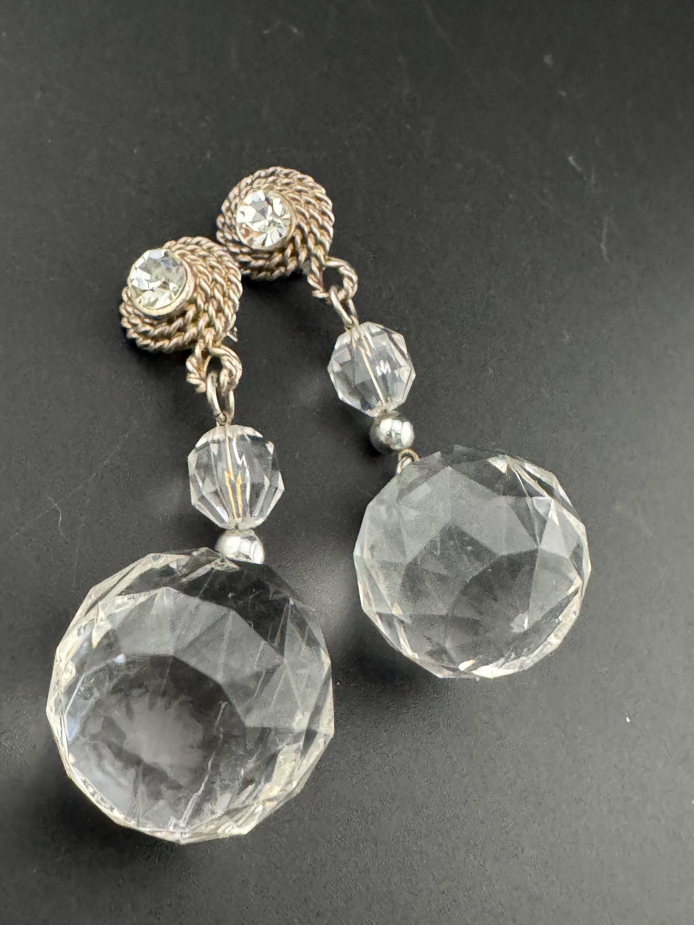vintage oversized 8cm Silver tone clear plastic crystal long clip on dangly drop earrings
