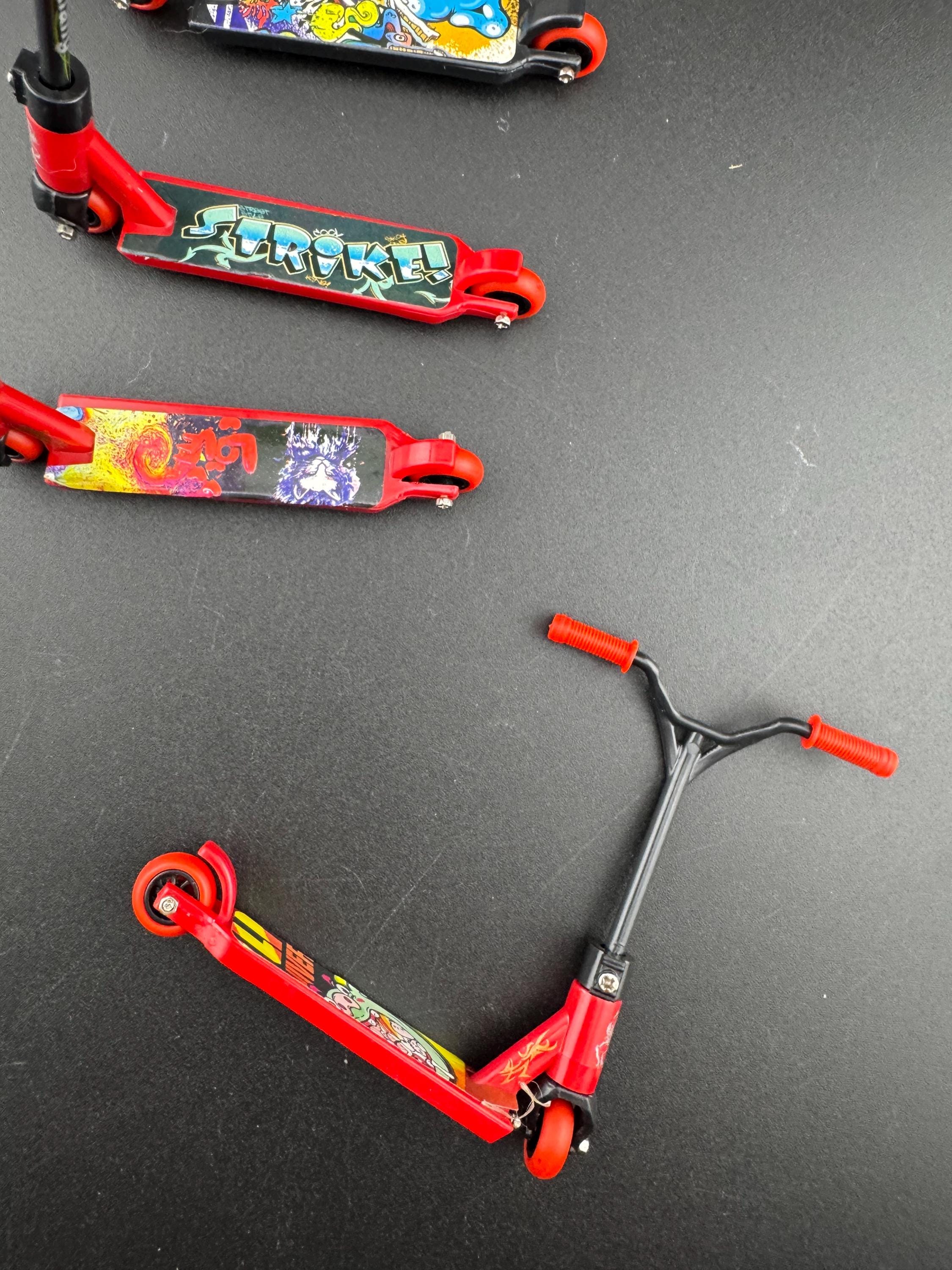 1 piece Miniature red and black scooter cake topper decoration plastic finger operated sports