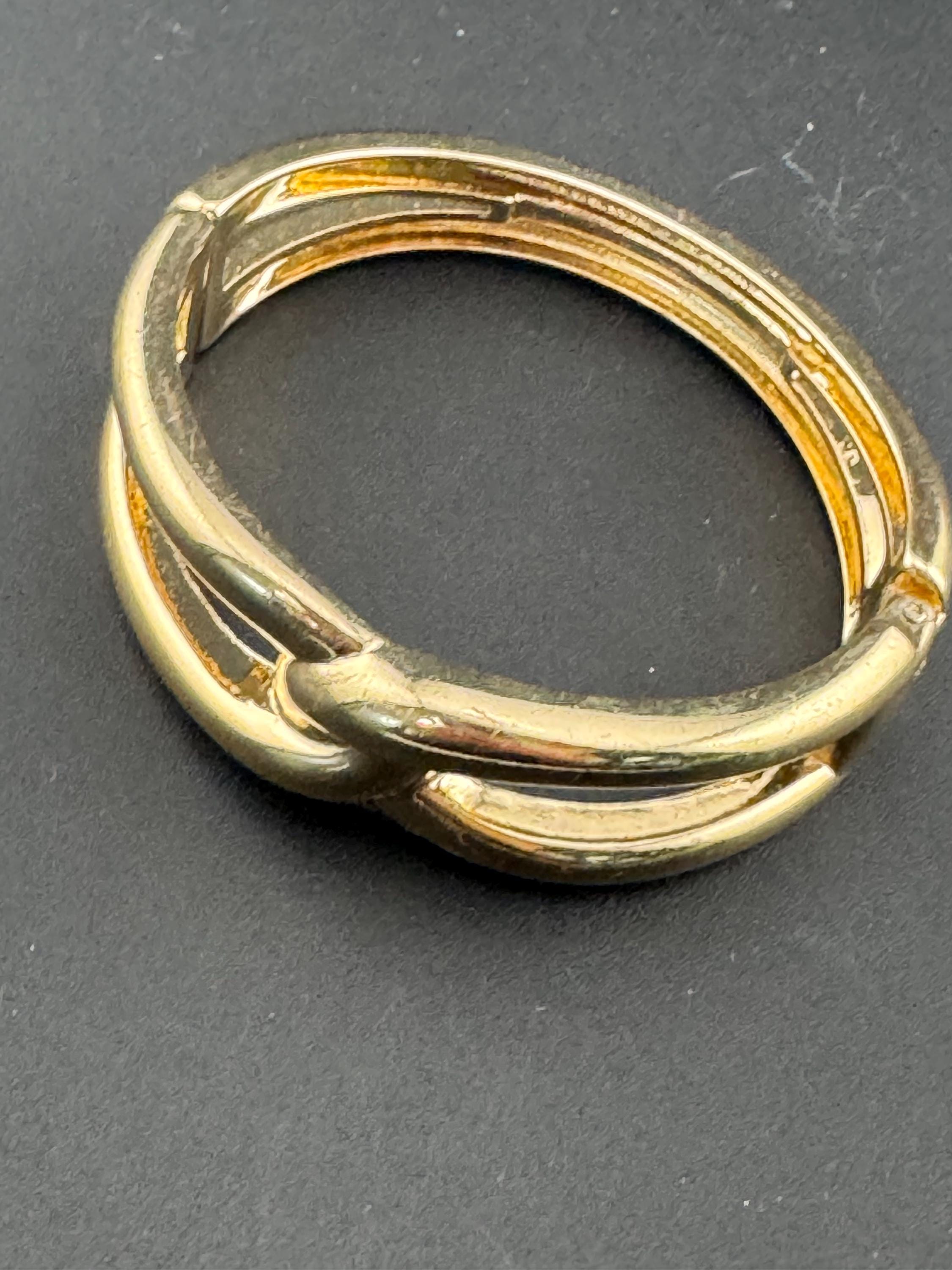 Vintage classic 80s gold tone wide chain link clamper bangle