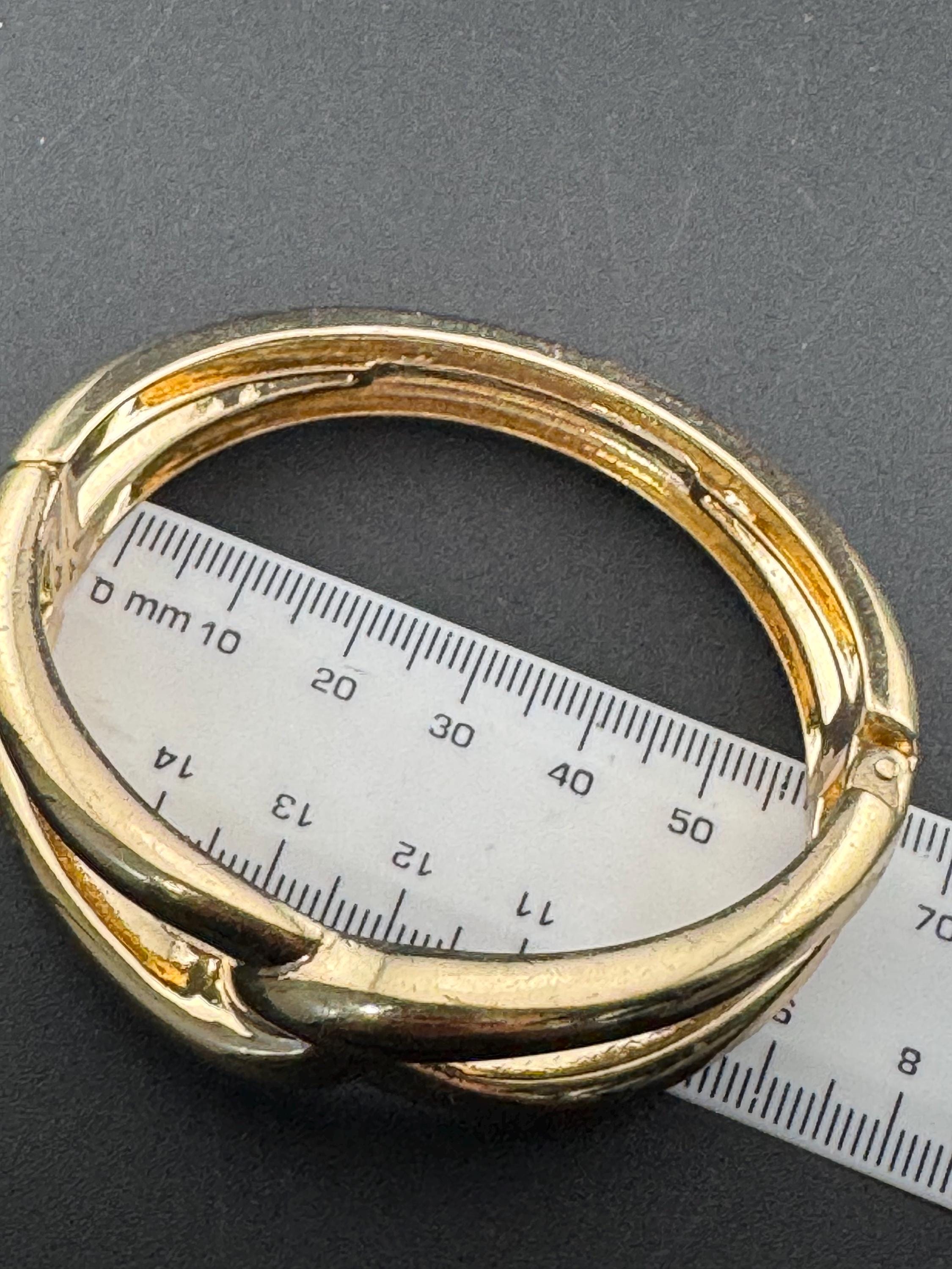 Vintage classic 80s gold tone wide chain link clamper bangle