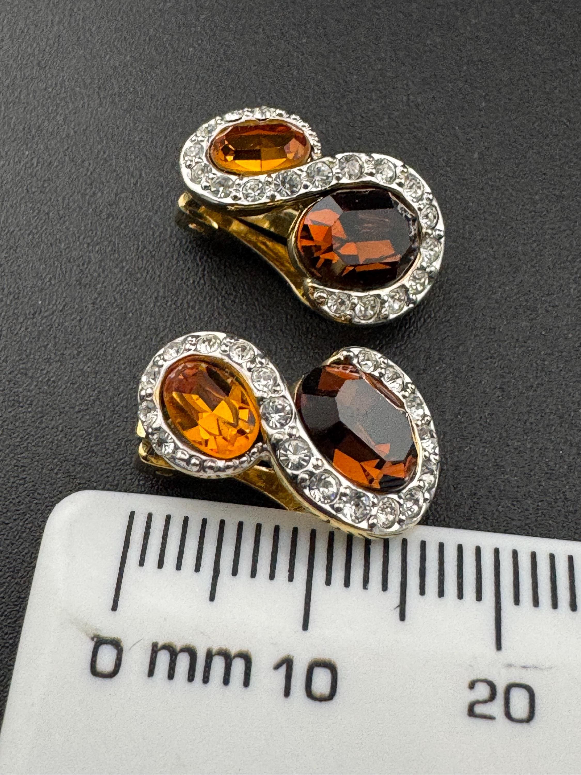 Vintage small brown cognac glass gold tone clip On Earrings