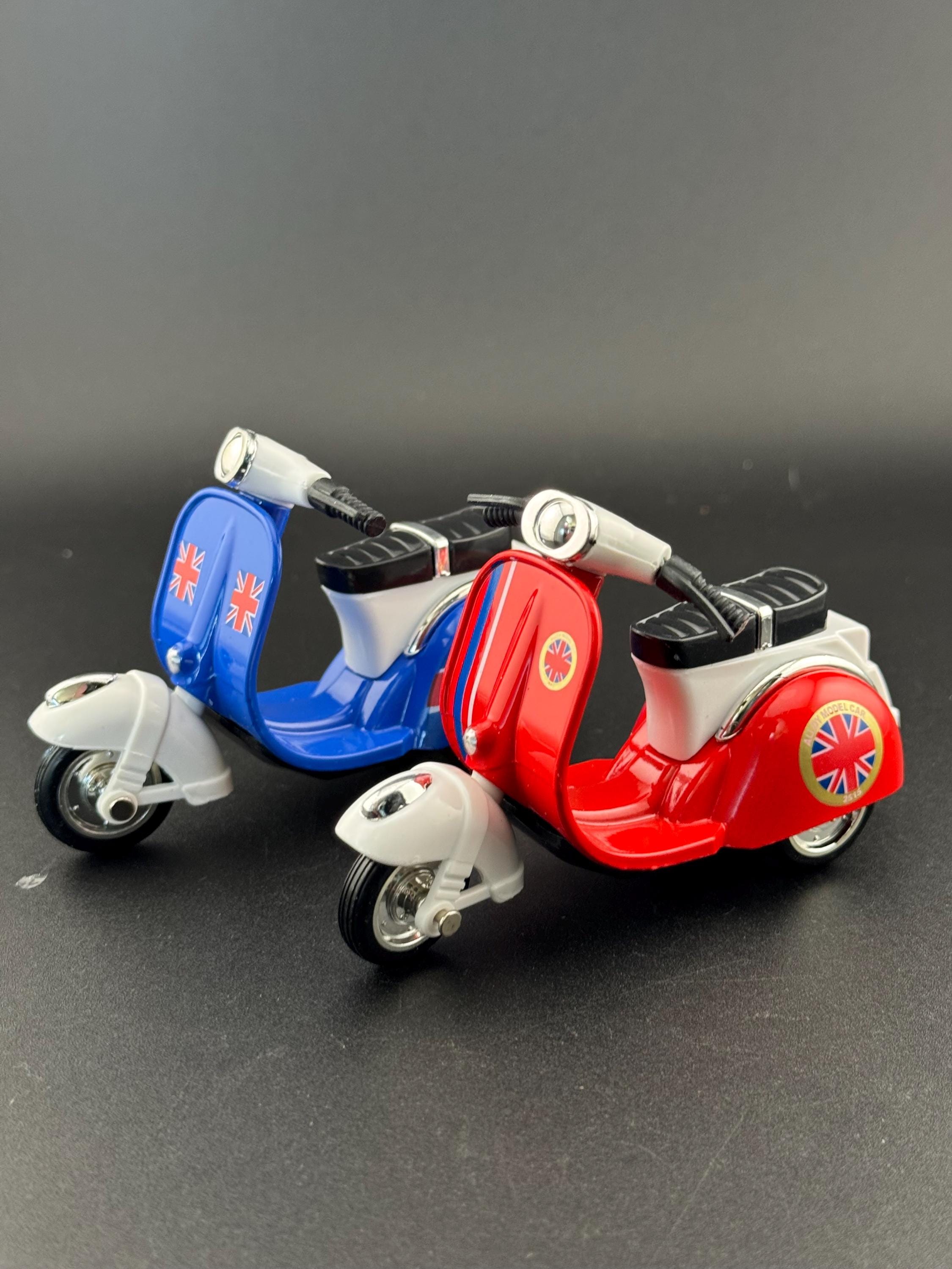 Beige Scooter Cake Topper: italian Motorbike Toy