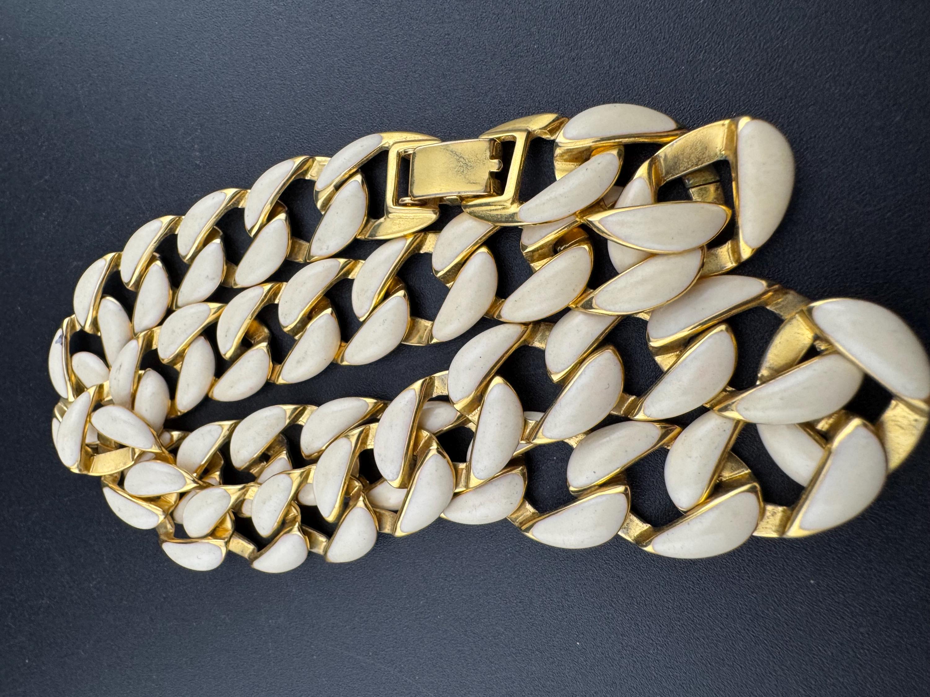 Vintage lightweight gold tone and cream enamel panel link choker necklace 45cm, flat curb chain