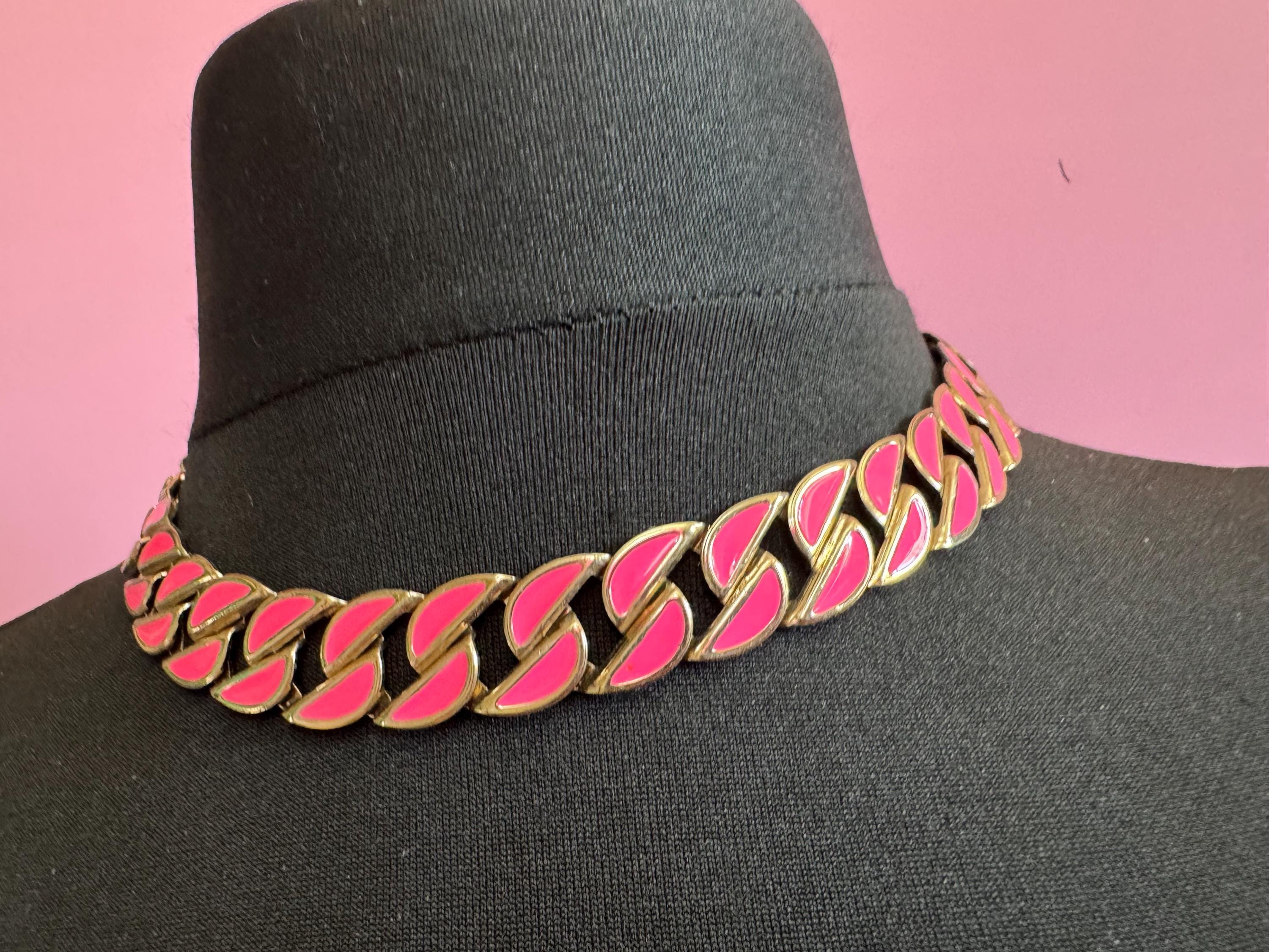 Vintage lightweight gold tone and hot pink enamel panel link choker necklace 43cm, flat curb chain