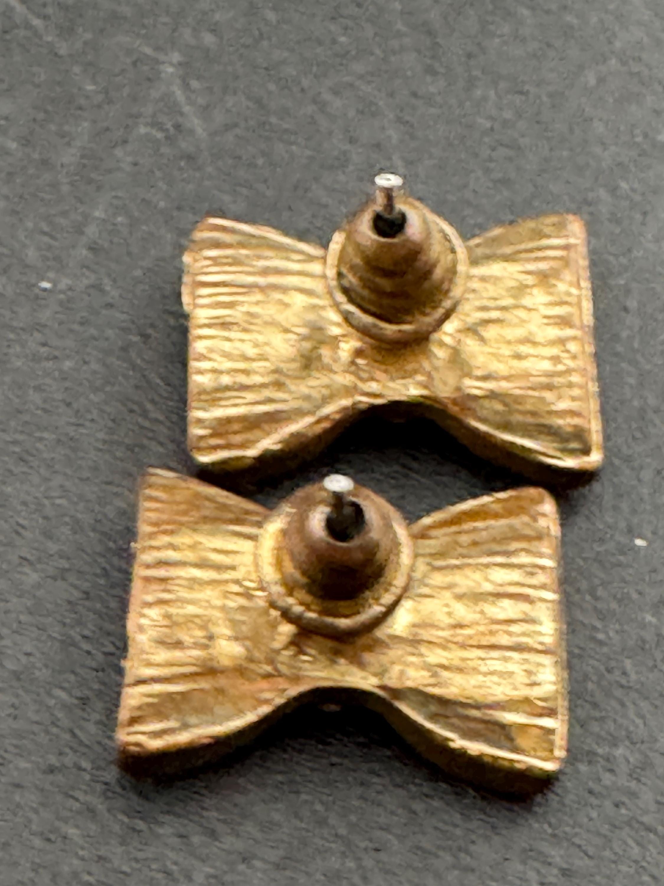 Vintage small light tangerine orange enamel gold tone crystal bow stud earrings for pierced ears