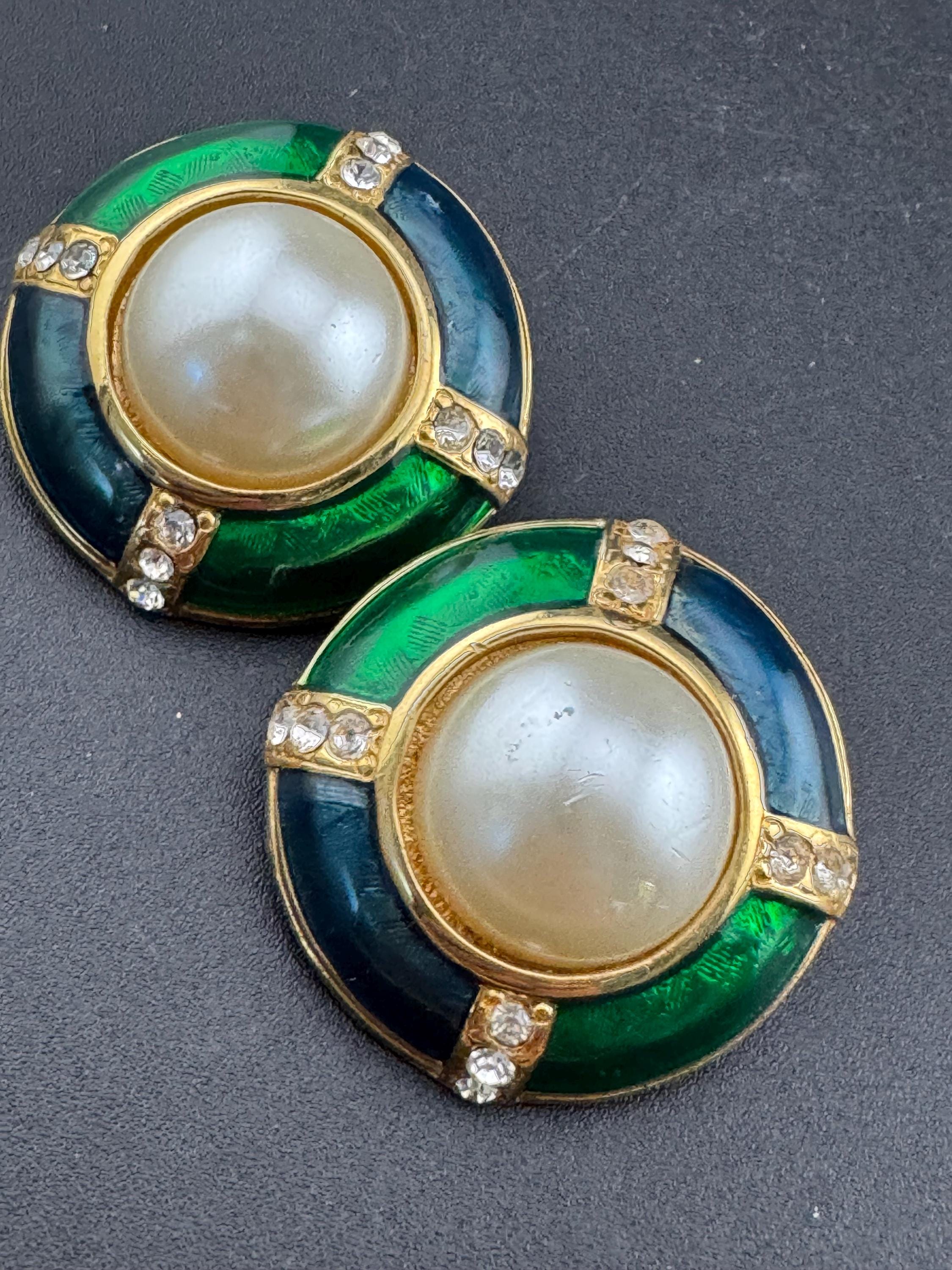 Vintage 1980s blue and Green enamel and Faux Pearl Cabuchon diamanté Clip On Gold Tone Stud Earrings