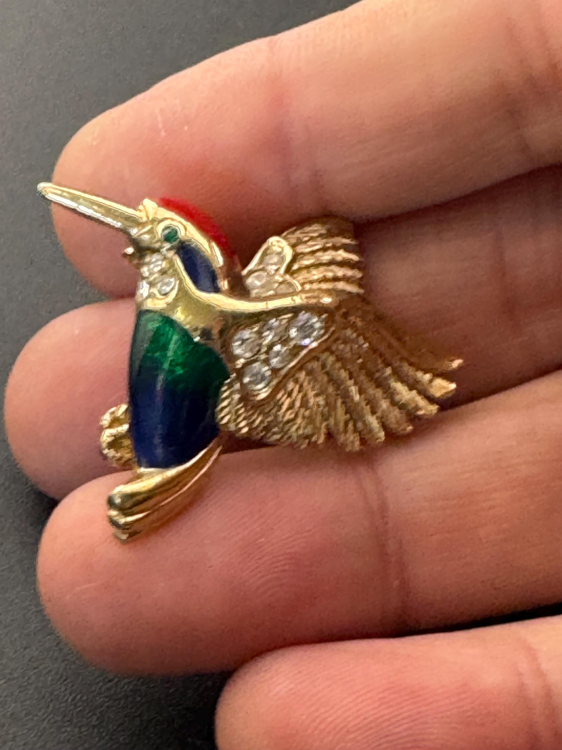 Vintage gold tone red green enamel Hummingbird kingfisher bird brooch
