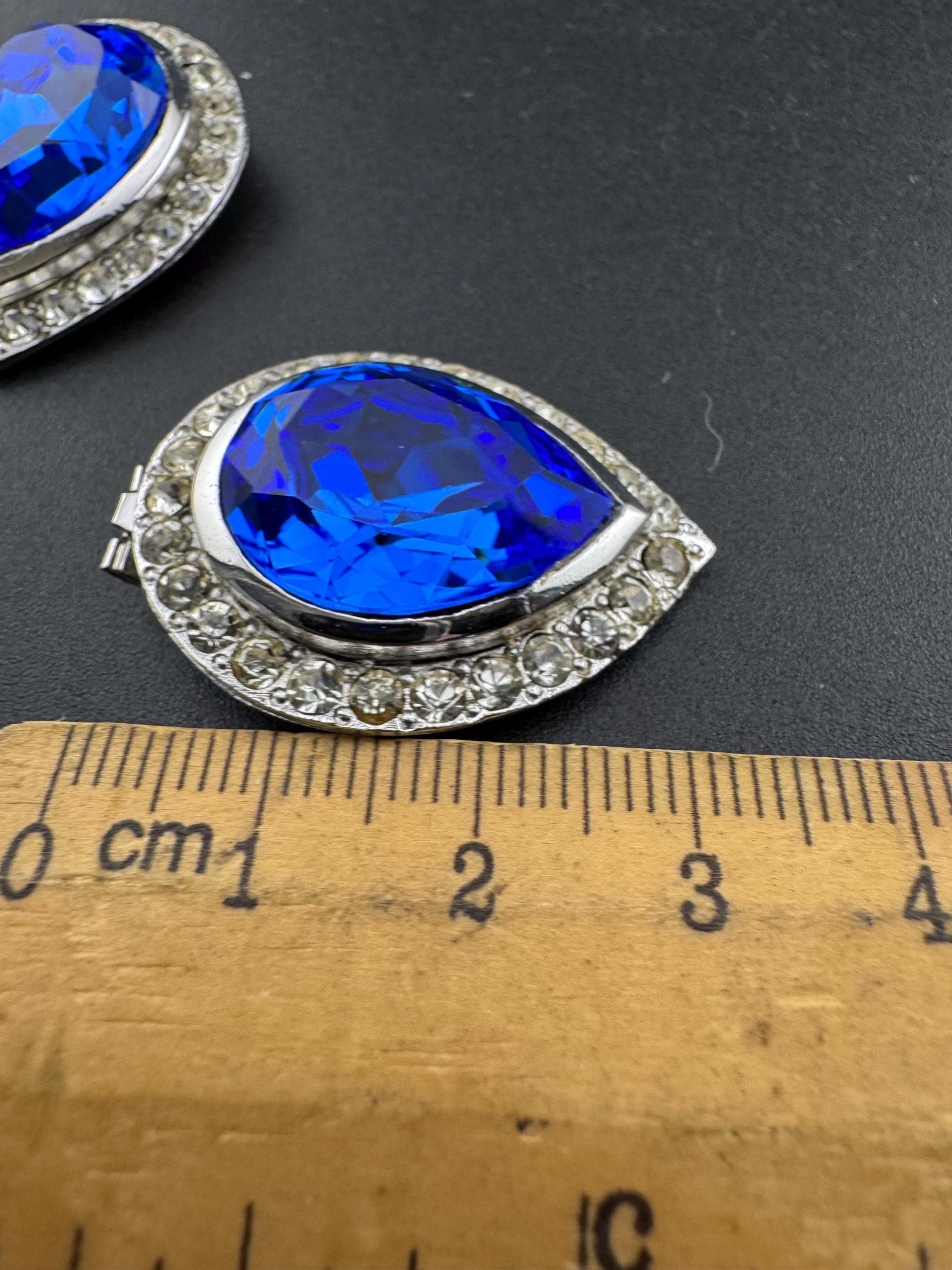 French Bluette Pair of vintage teardrop shoe Clips made with vintage sapphire blue Swarovski Crystal, Art Deco Style