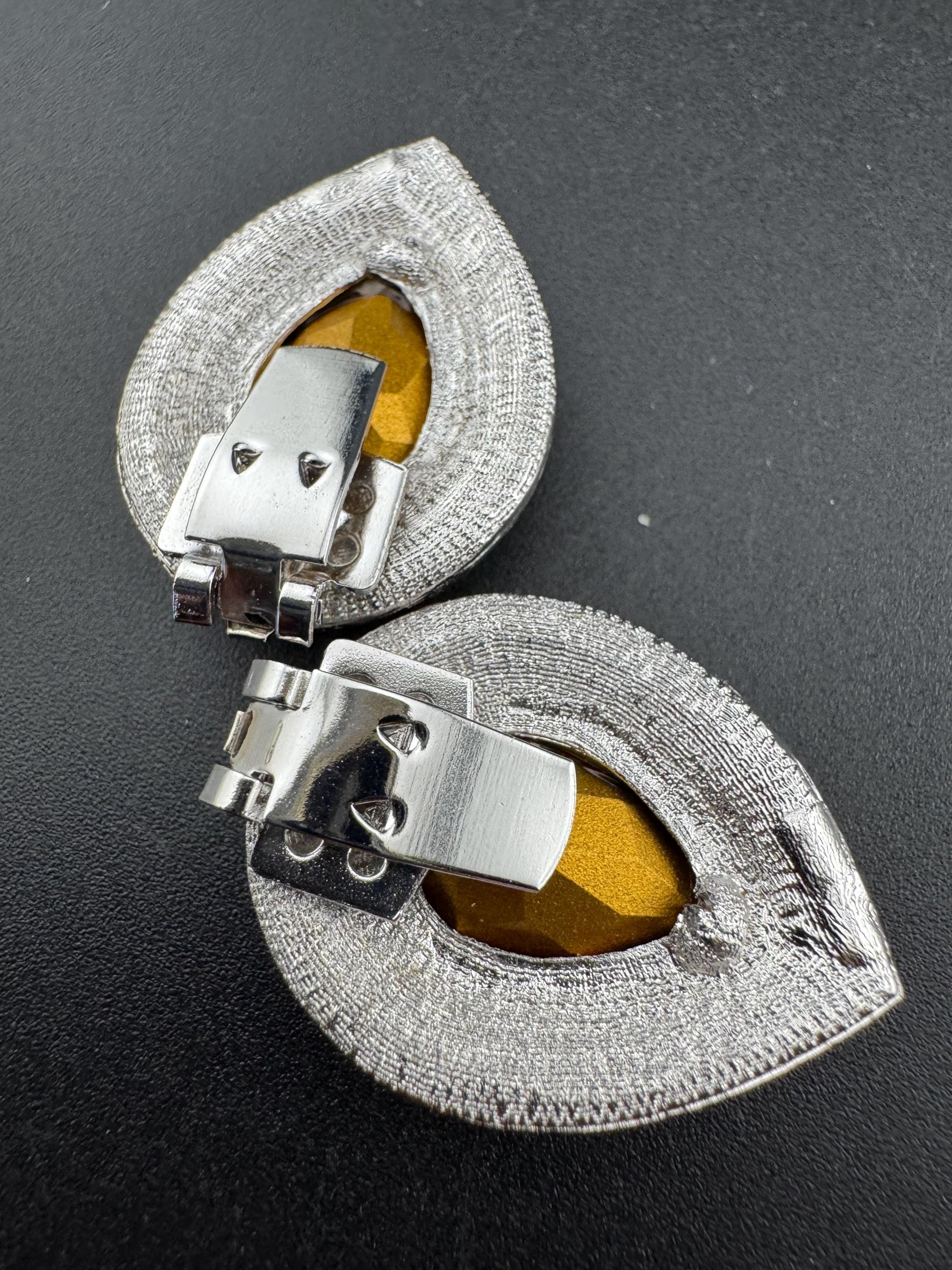 French Bluette Pair of vintage teardrop shoe Clips made with vintage sapphire blue Swarovski Crystal, Art Deco Style