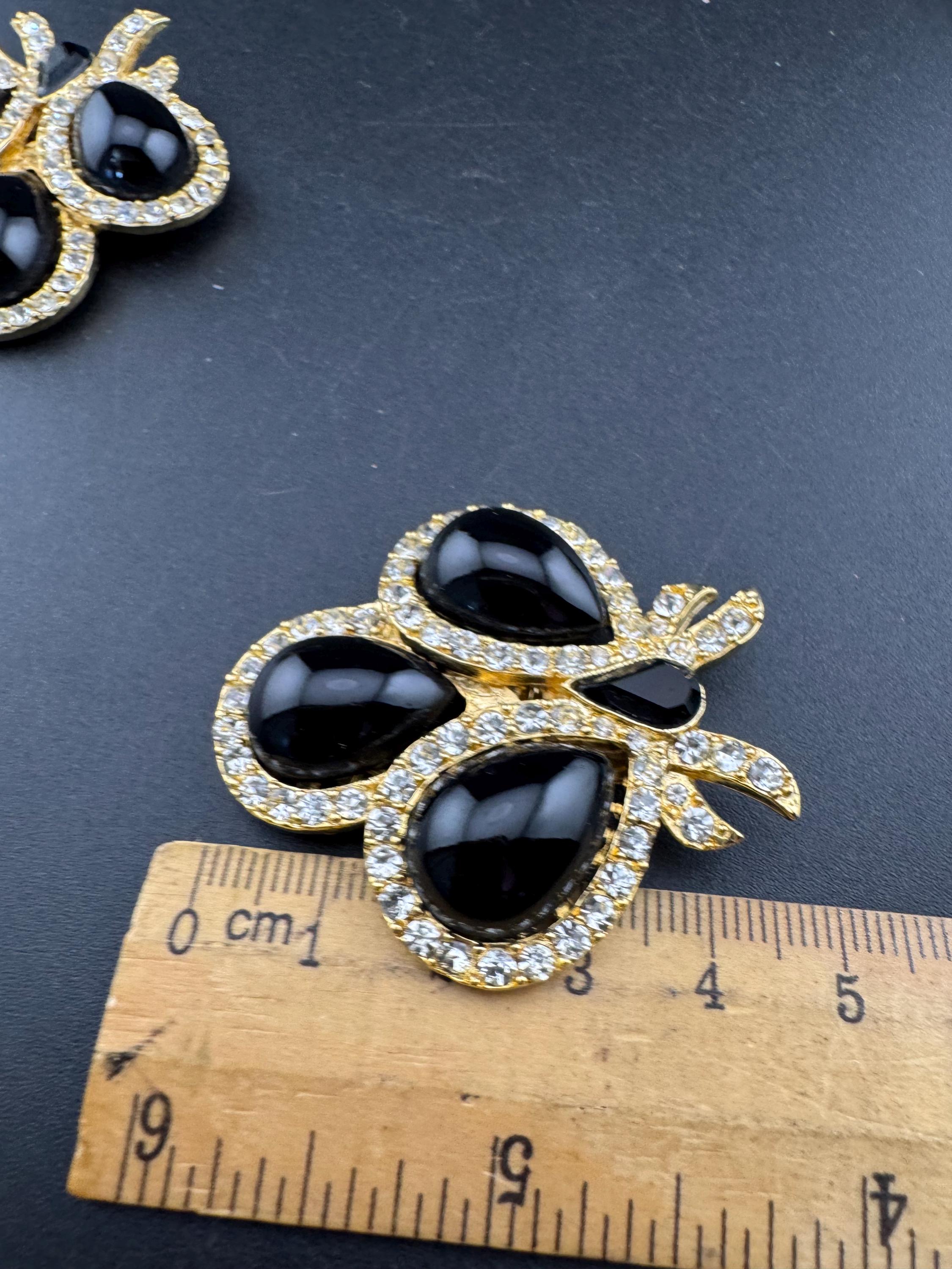 French Bluette Pair of vintage bee shoe Clips made with vintage clear Swarovski Crystal and black  Austrian cabochons, Art Deco Style