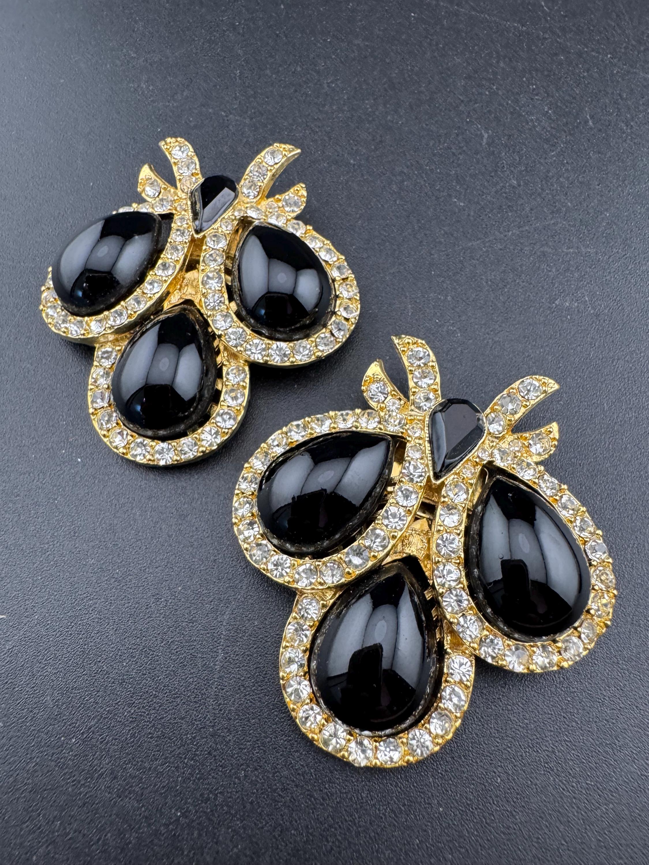 French Bluette Pair of vintage bee shoe Clips made with vintage clear Swarovski Crystal and black  Austrian cabochons, Art Deco Style