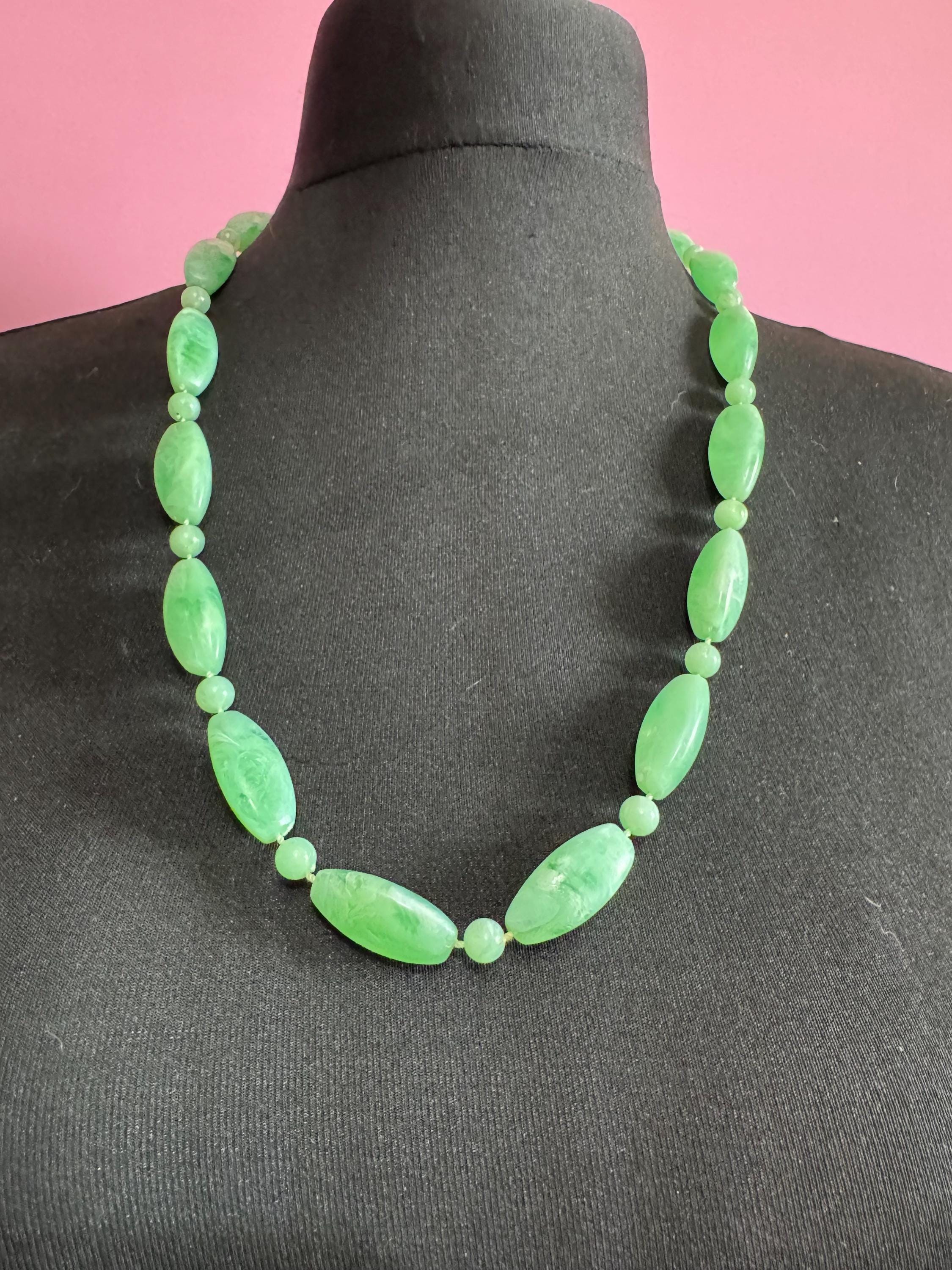 Vintage retro fixed length light green marble beaded necklace 70s 60s