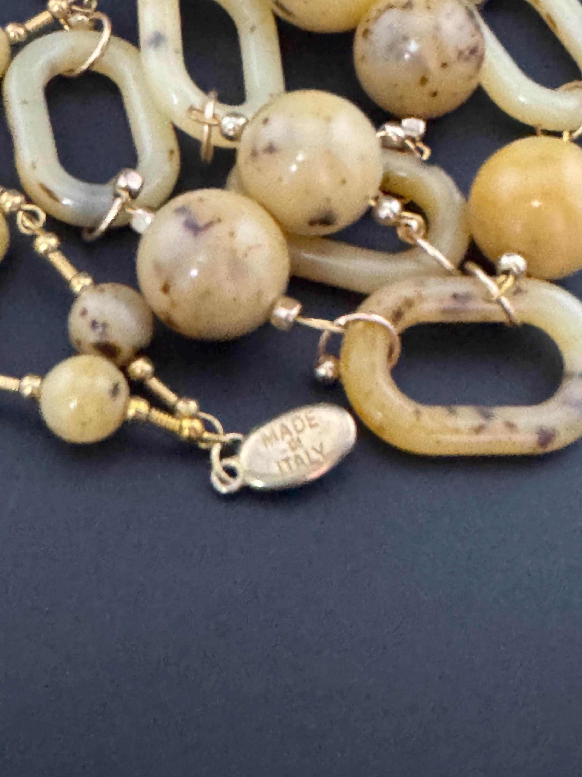 Retro stylish Italian signed brown beige chunky plastic oversized ball beaded acrylic chain link station necklace