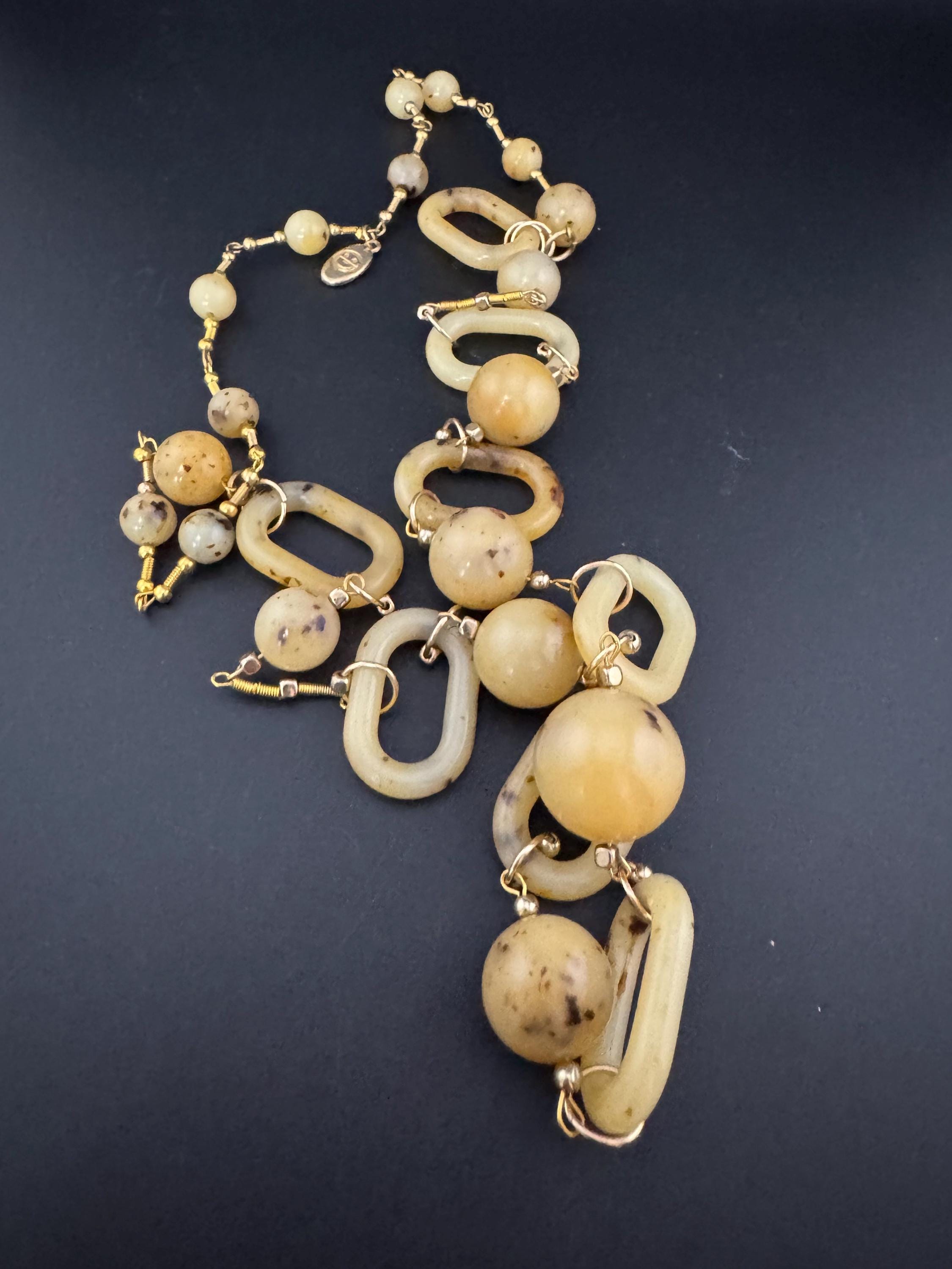 Retro stylish Italian signed brown beige chunky plastic oversized ball beaded acrylic chain link station necklace