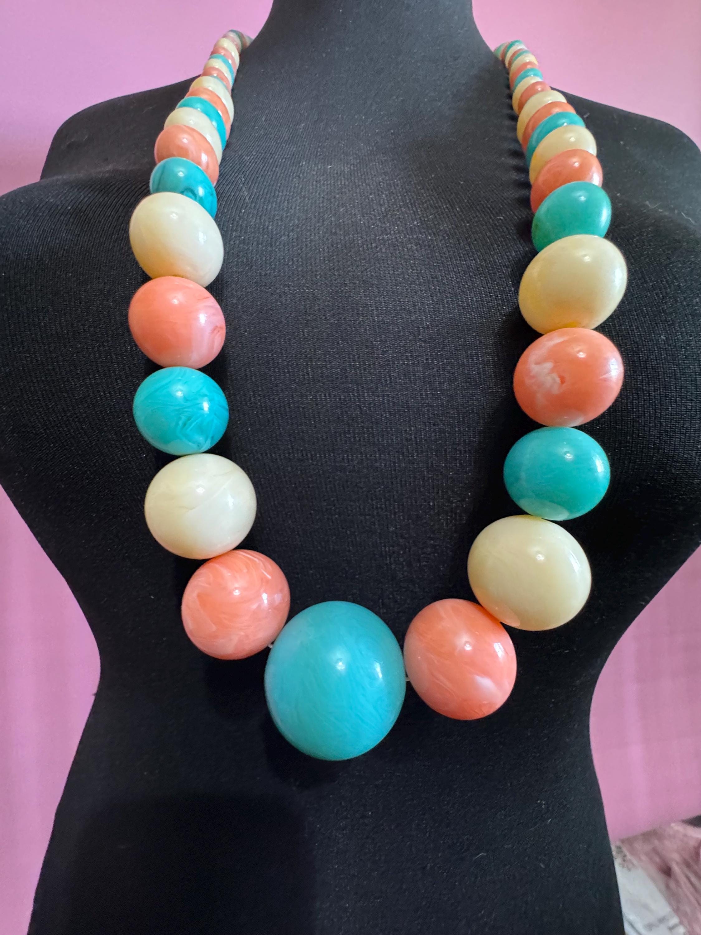 Vintage fabulously kitsch mid century bubblegum pink light blue and white plastic beaded long bead necklace 1950s 1960s