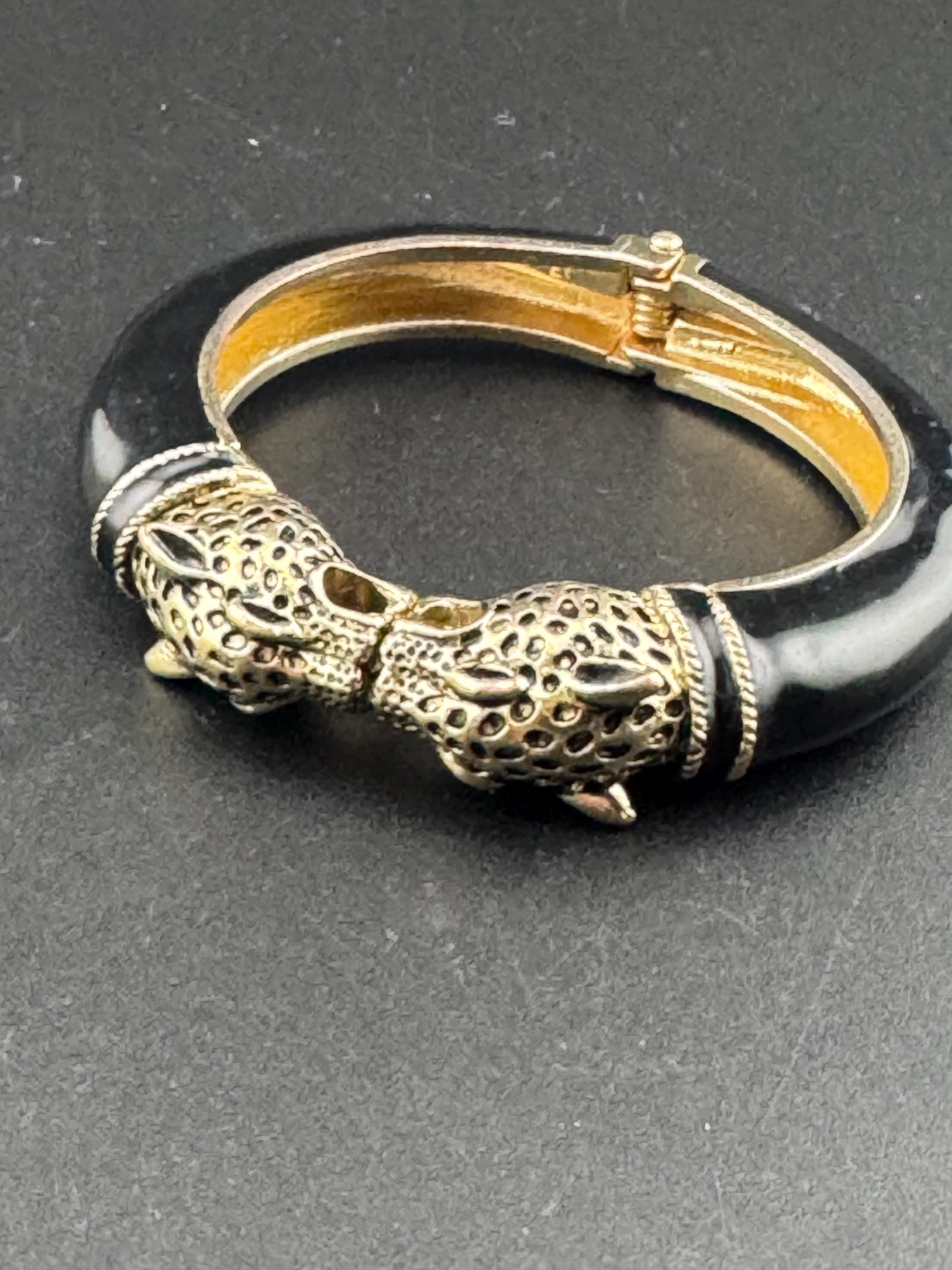 Vintage black enamel BIG CAT detailed gold tone clamper bangle bracelet tiger panther