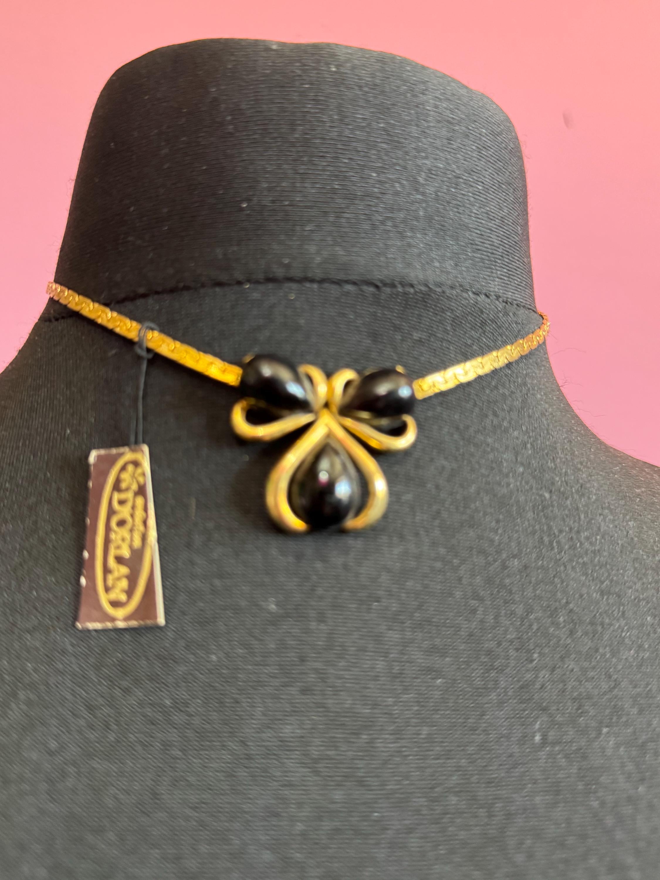Petite fit Vintage D’orlan Canada designer 22ct triple gold plated black cabochon enamel bow pendant choker necklace 40cm