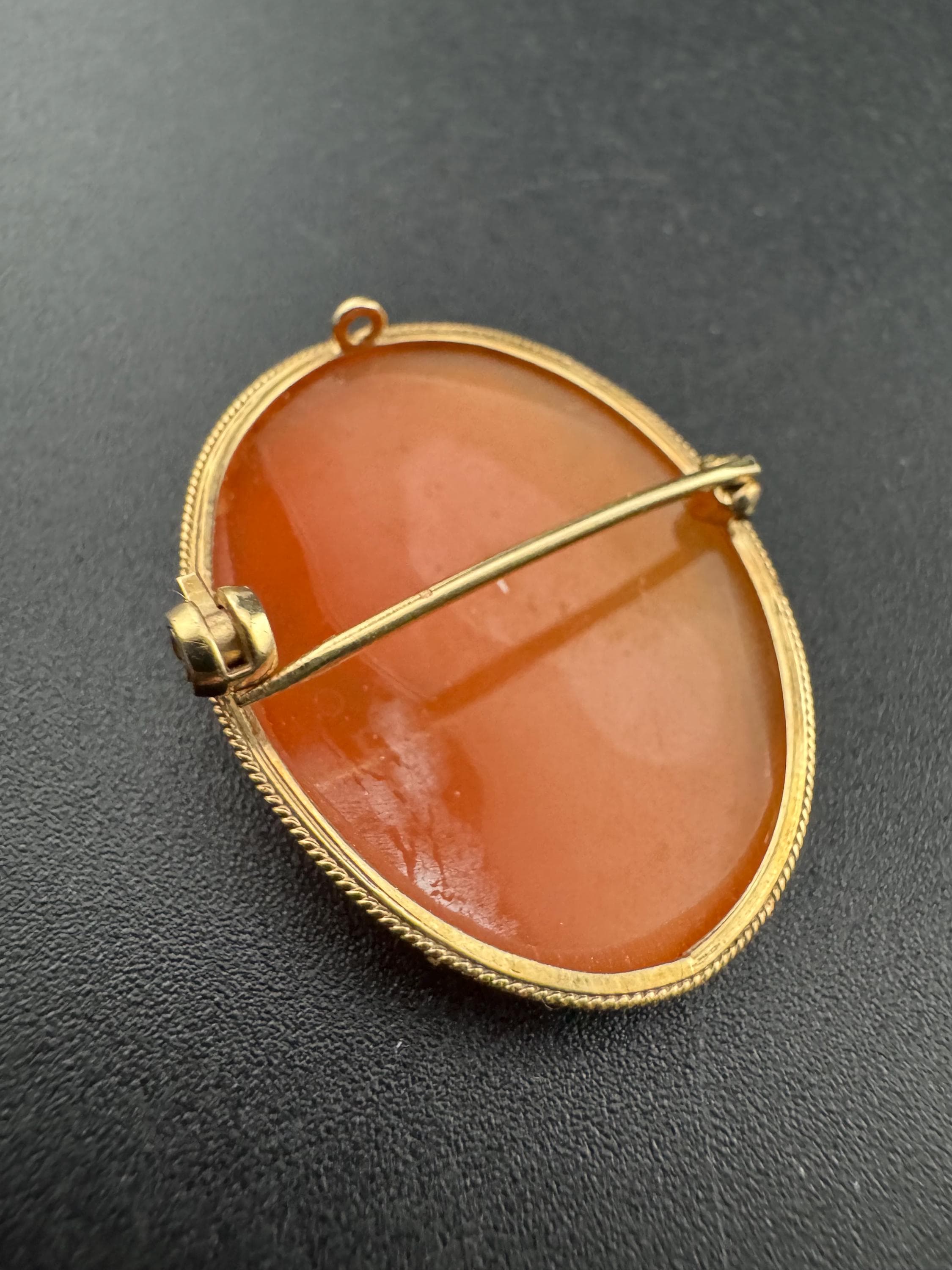 9ct gold 1970 Vintage carved shell oval Cameo Brooch and combination pendant hallmarked JF Crown Panther marks