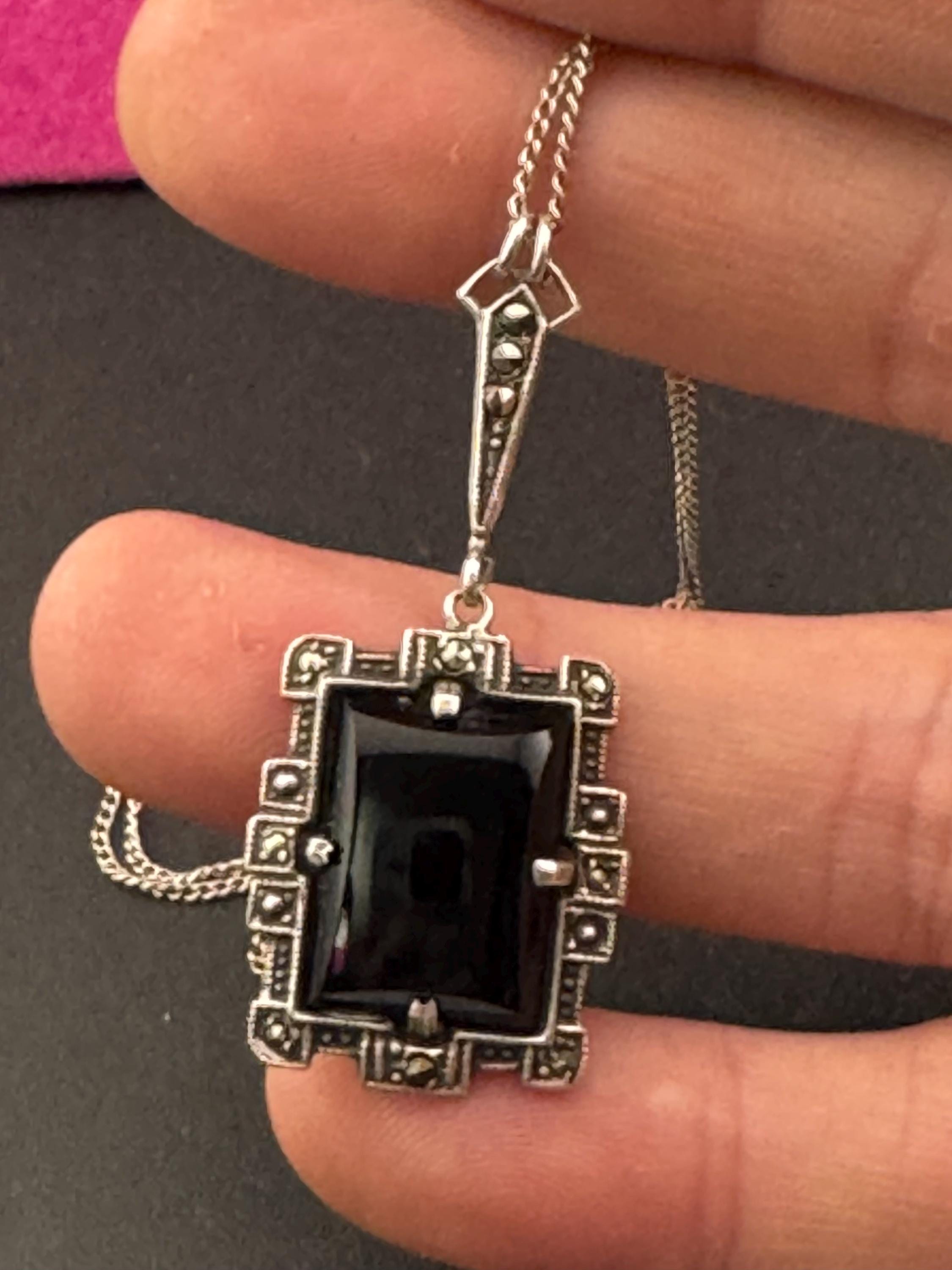 Vintage 925 silver, onyx and marcasite drop necklace