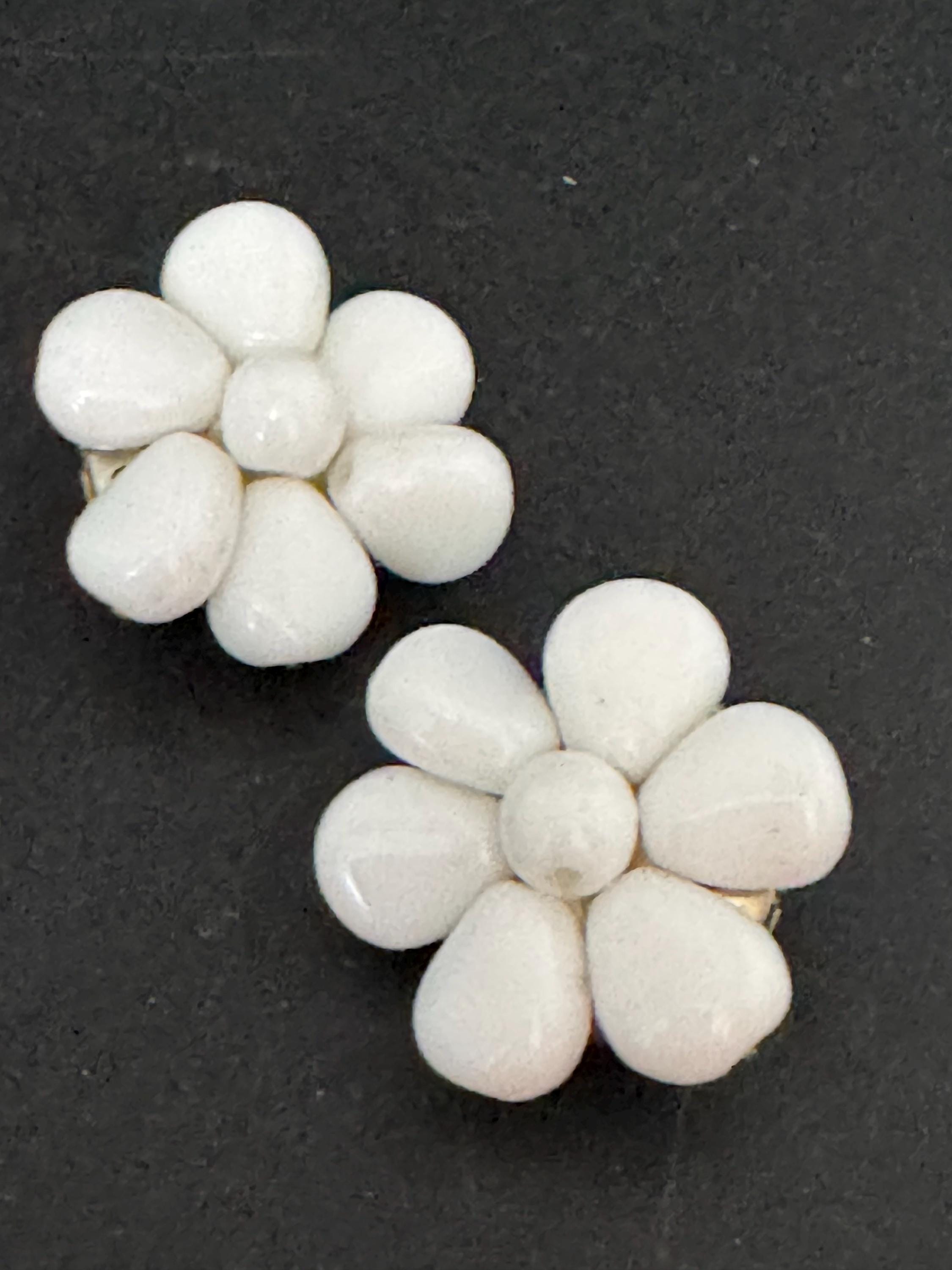 Vintage white milk glass floral beaded Cluster Clip On Earrings 1940s 1950s
