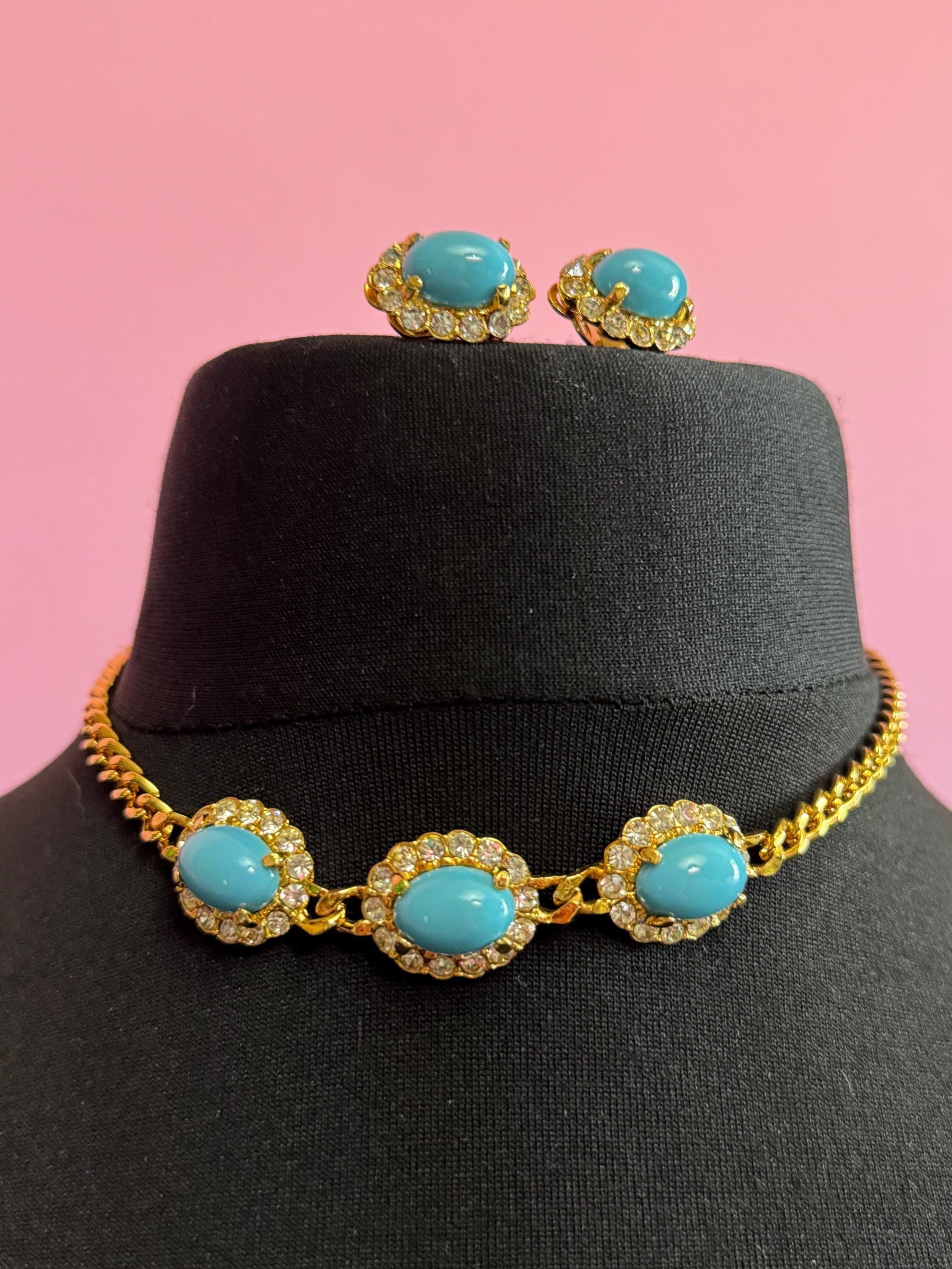 Vintage turquoise cabochon & clear Swarovski crystal oval detailed gold tone necklace and clip on earrings jewellery set