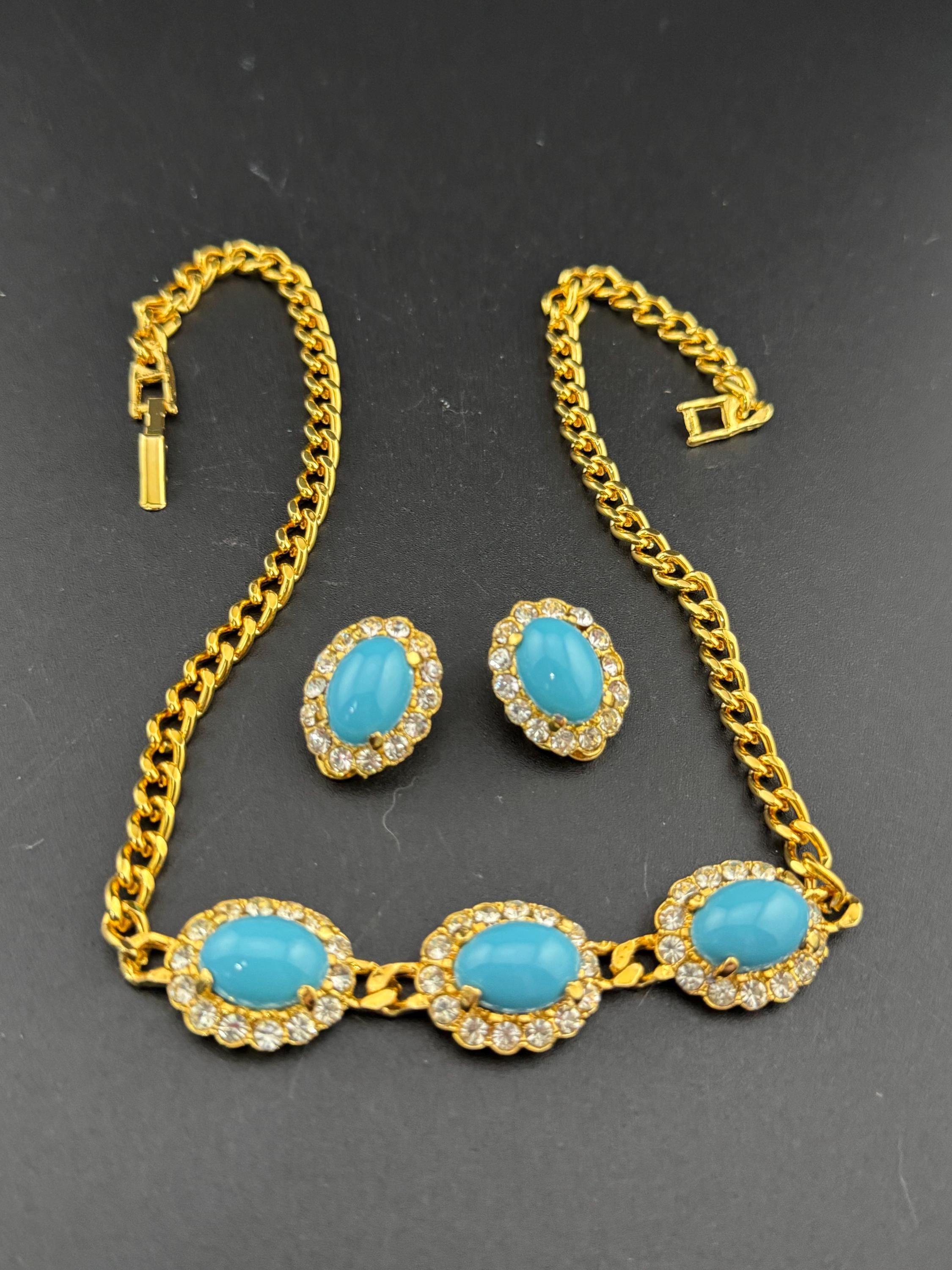Vintage turquoise cabochon & clear Swarovski crystal oval detailed gold tone necklace and clip on earrings jewellery set