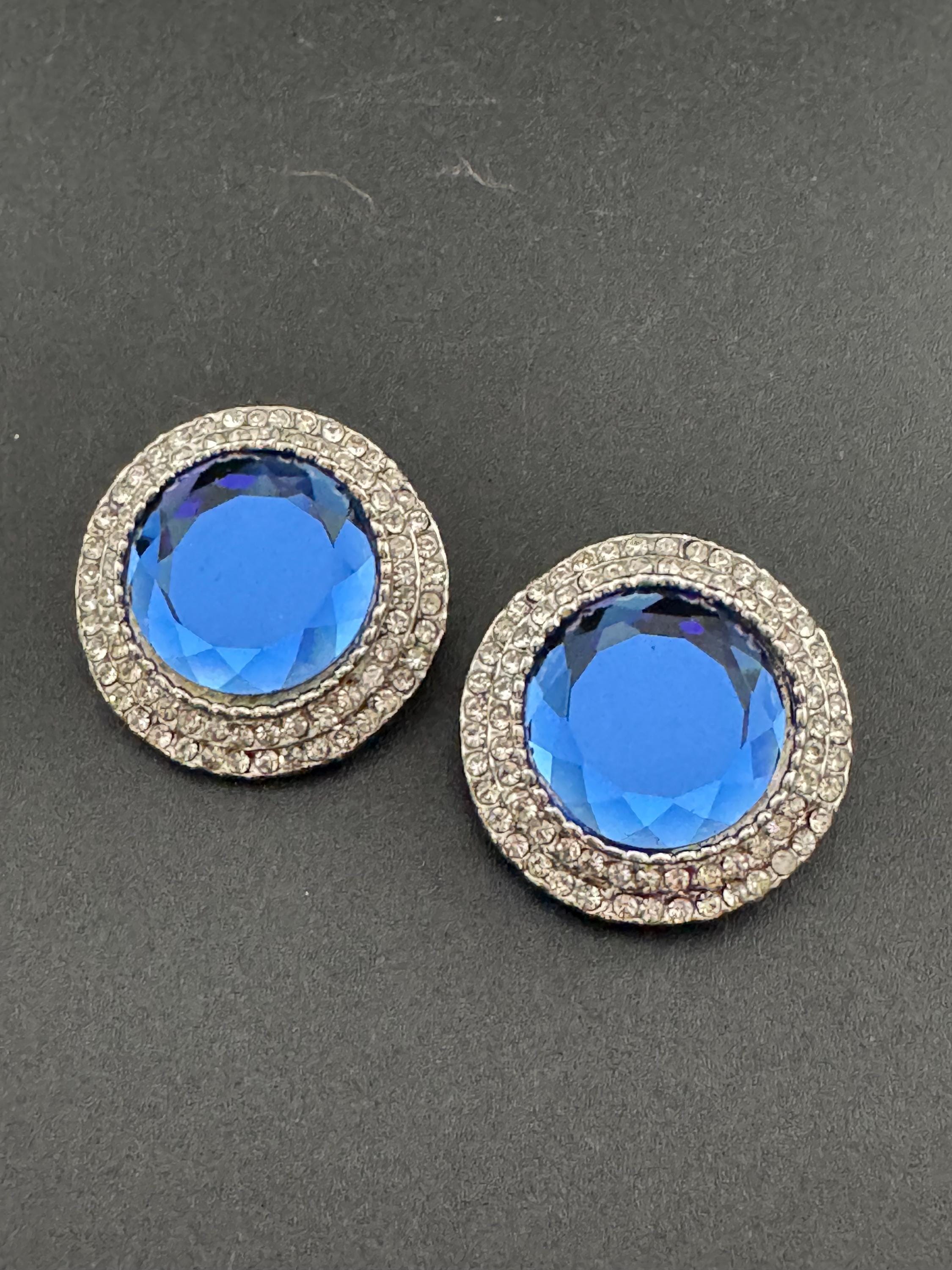 2.5cm Vintage silver tone blue sapphire glass diamanté paste pair of round stud clip on earrings