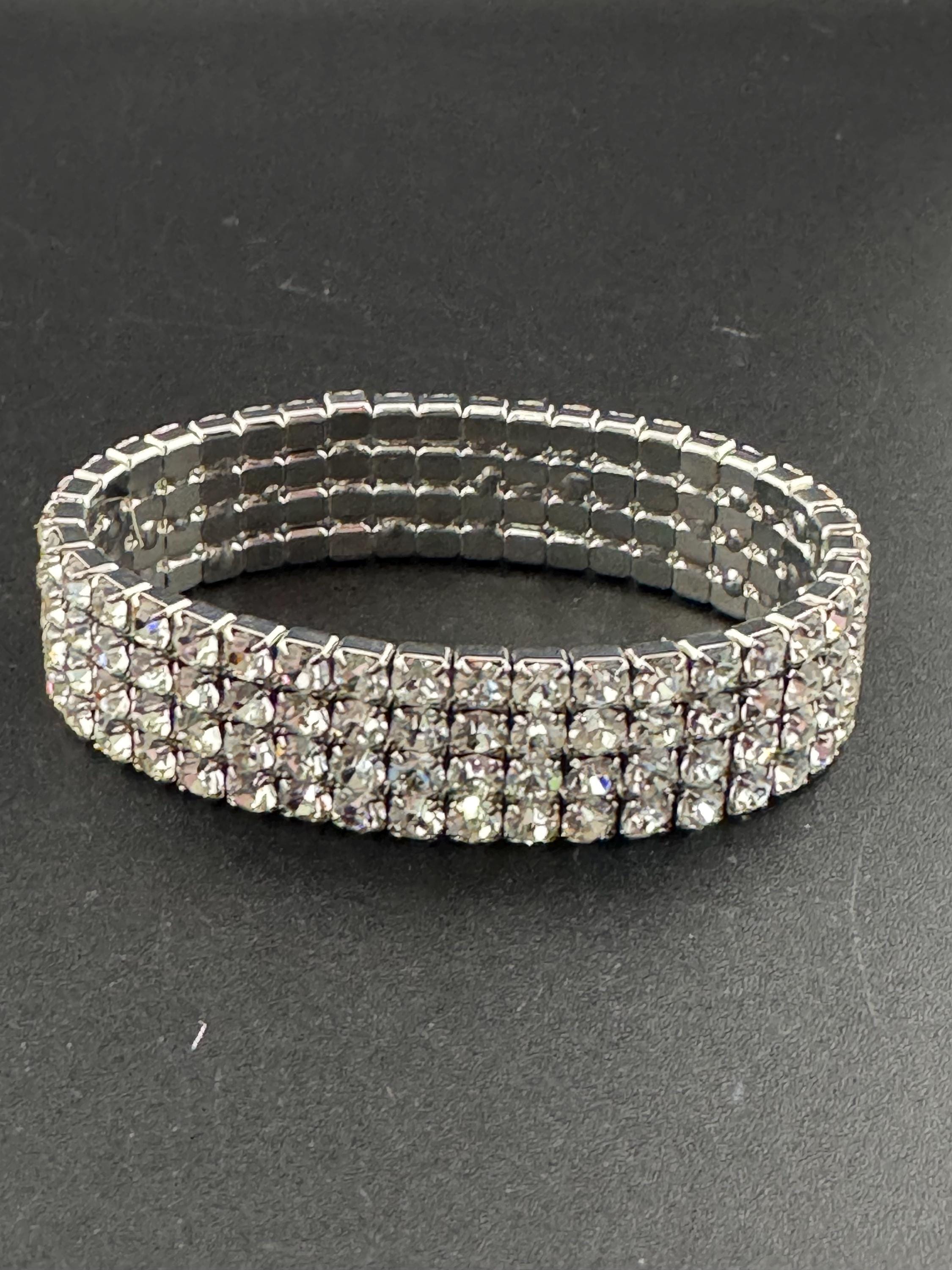 Vintage 1.5cm wide silver tone diamanté paste stretch bangle bracelet mid century