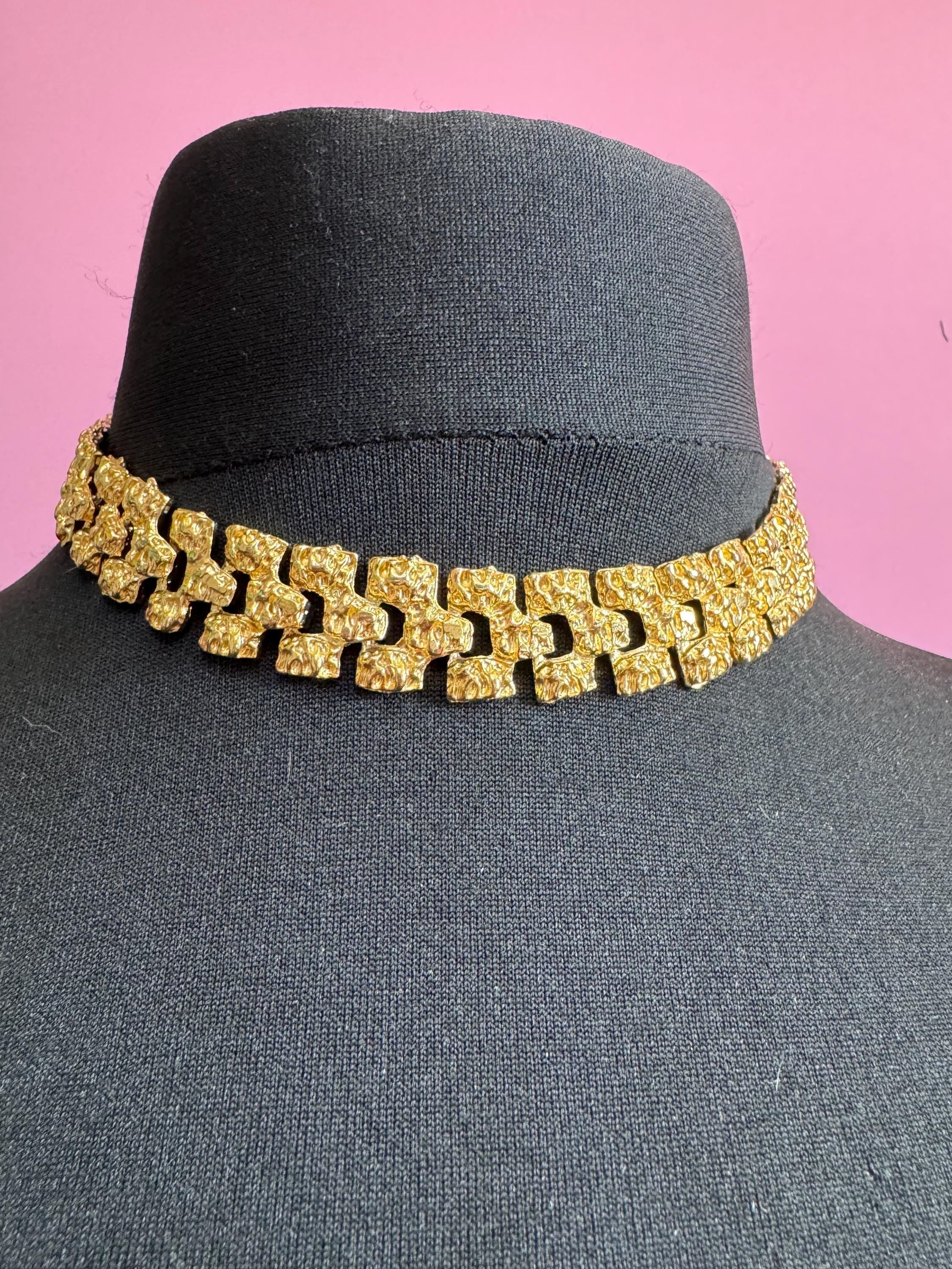 Vintage gold tone brutalist modernist textured choker necklace