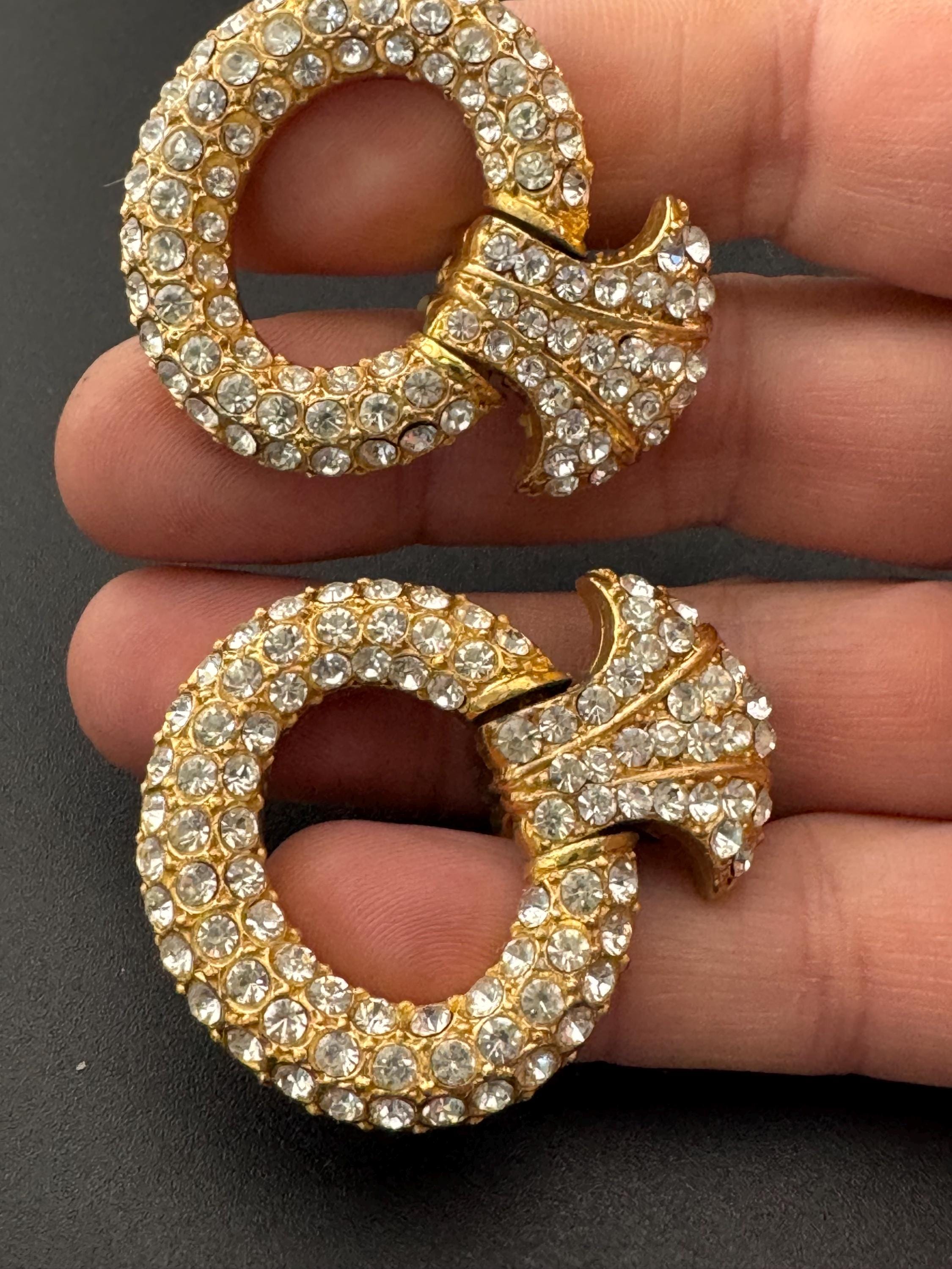 Vintage 3cm wide gold tone clear  diamanté large door knocker clip on earrings