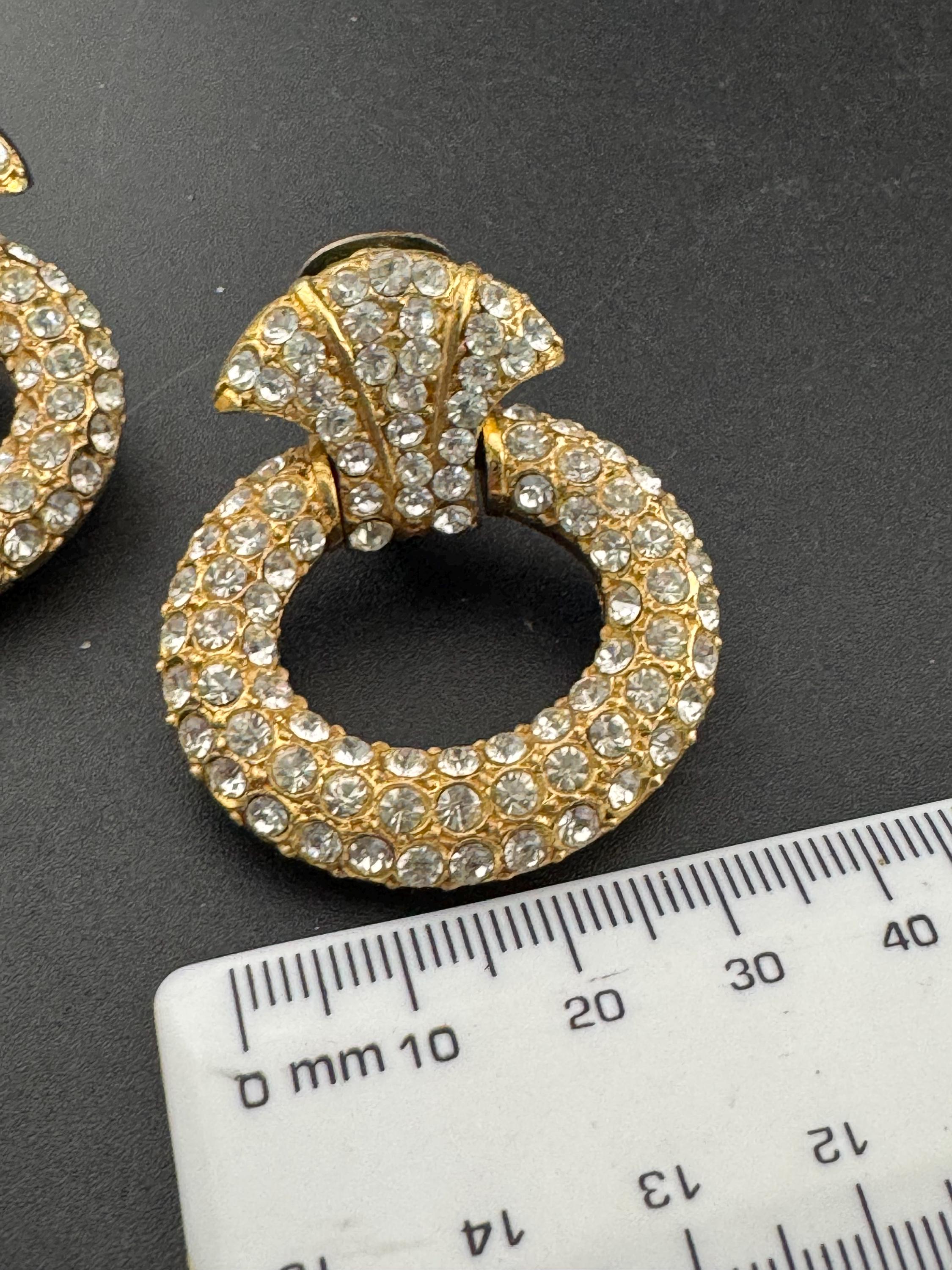 Vintage 3cm wide gold tone clear  diamanté large door knocker clip on earrings