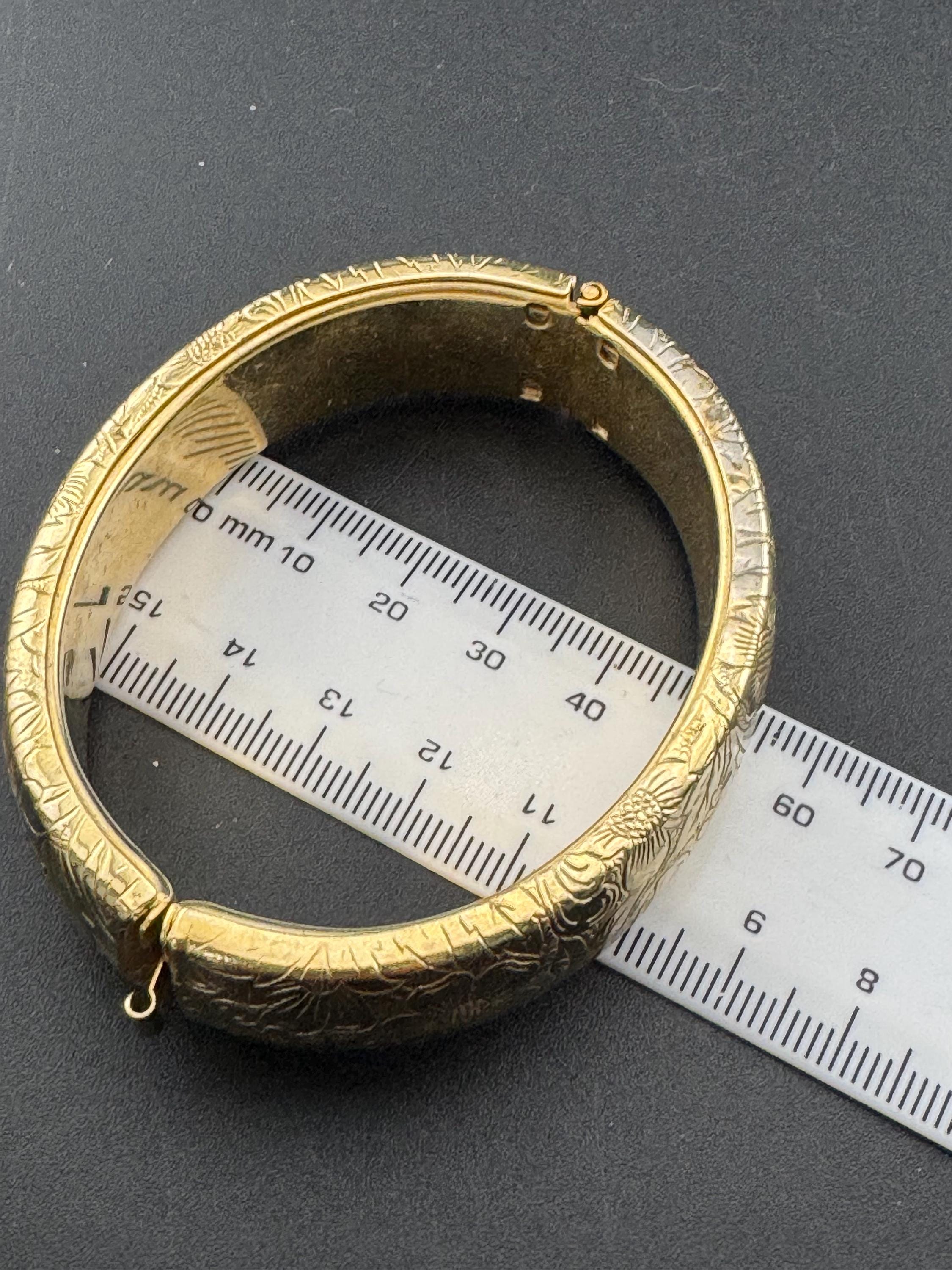 Vintage retro modernist gold tone wide clamper cuff wrist bangle etched floral 1970s
