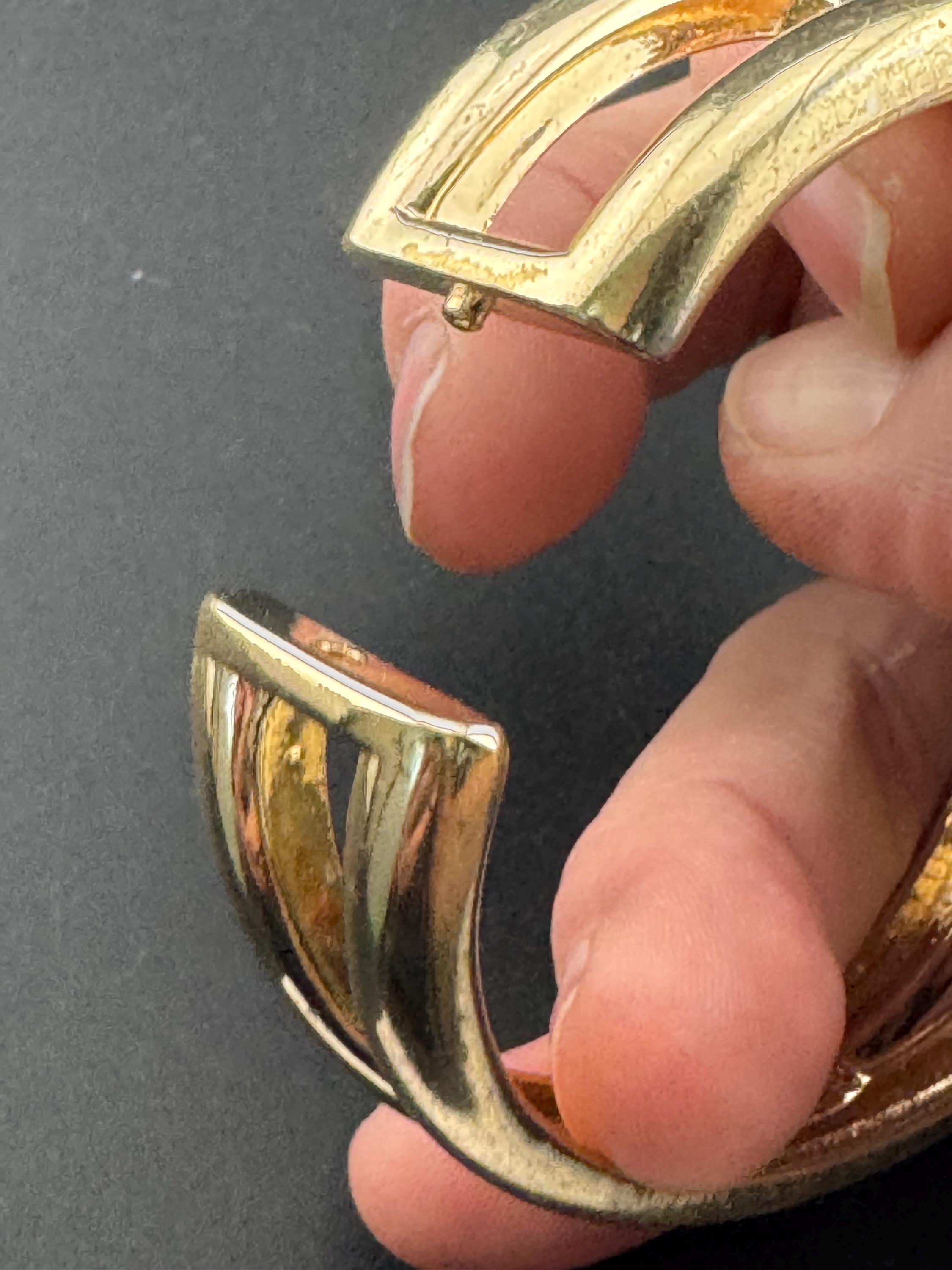 Vintage classic 80s gold tone wide chain link clamper bangle