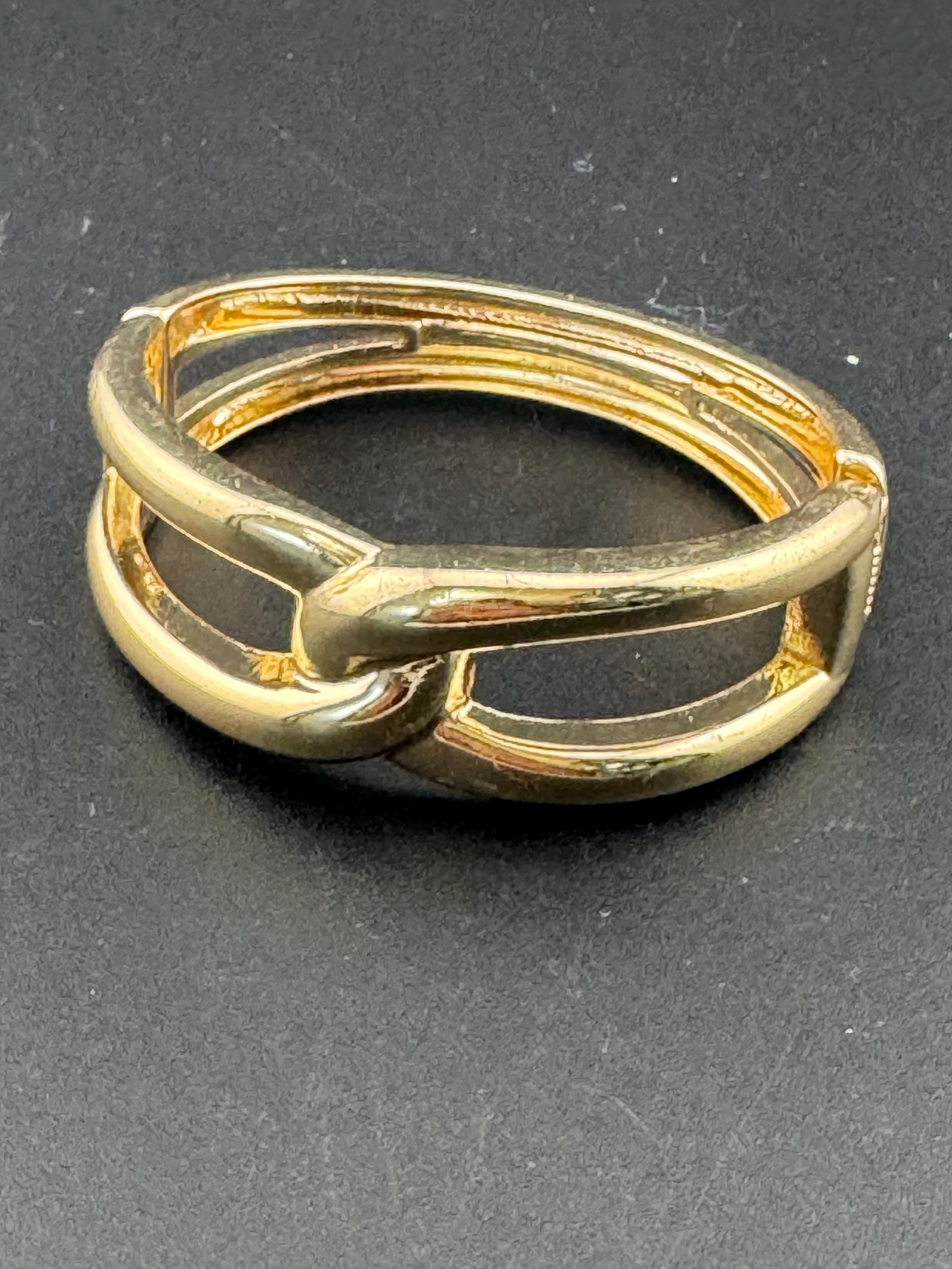 Vintage classic 80s gold tone wide chain link clamper bangle