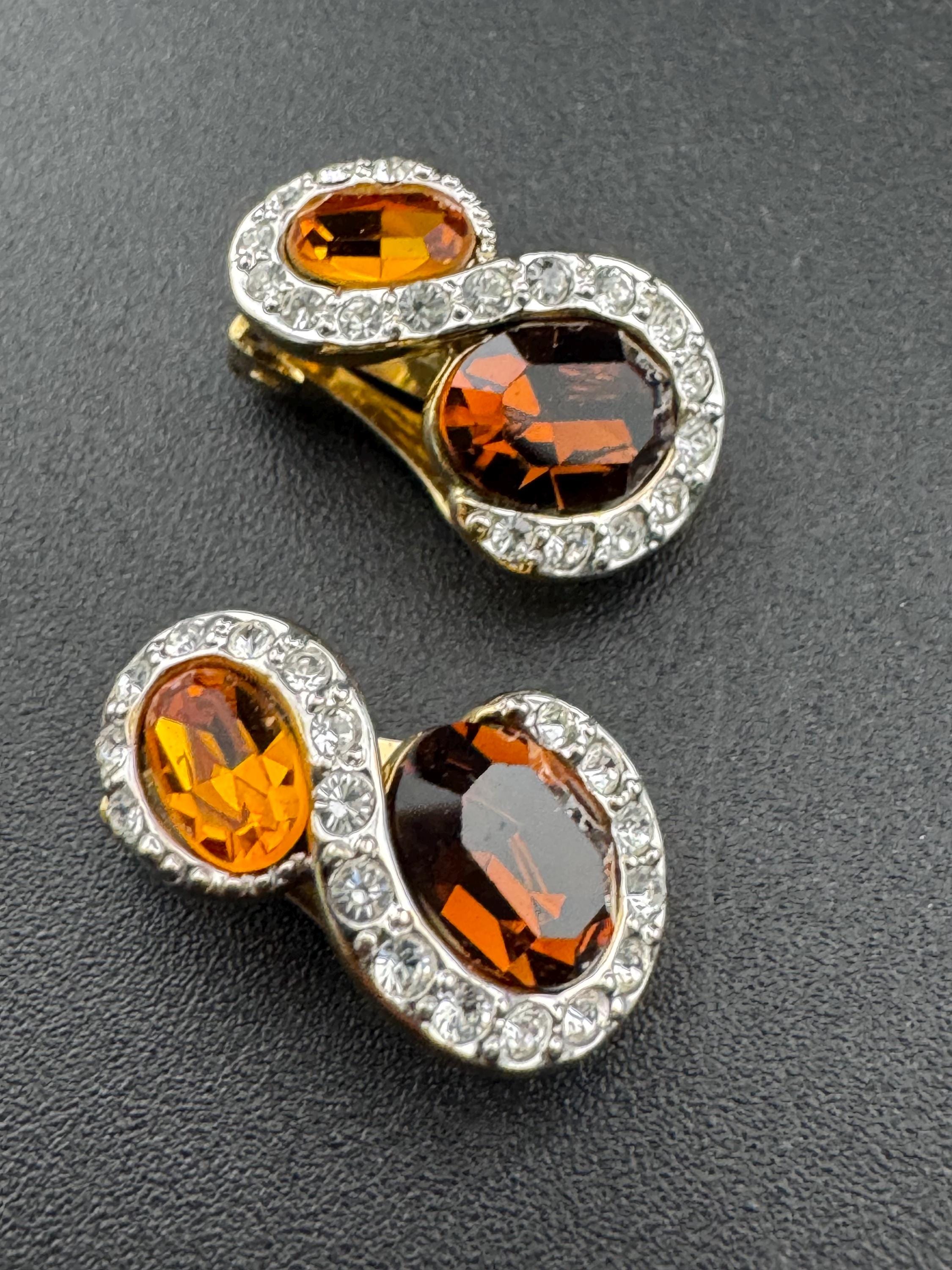 Vintage small brown cognac glass gold tone clip On Earrings