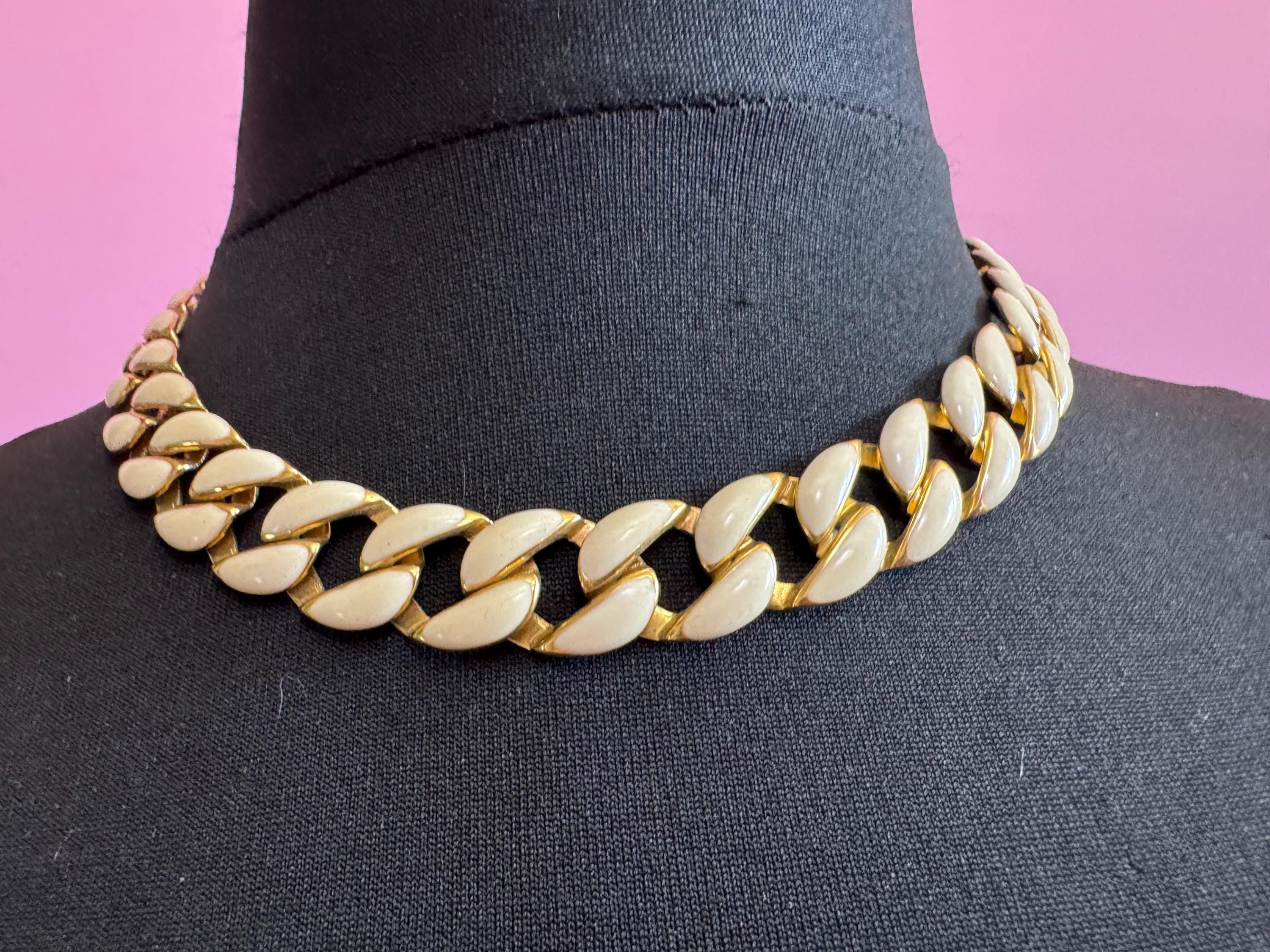 Vintage lightweight gold tone and cream enamel panel link choker necklace 45cm, flat curb chain