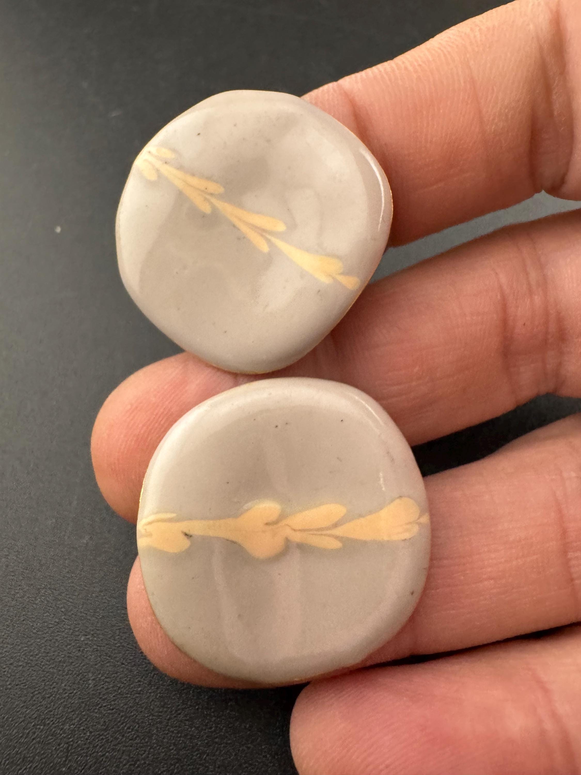 Vintage 1980s duck egg blue and  cream enamel studs for pierced ears stud earrings gold tone